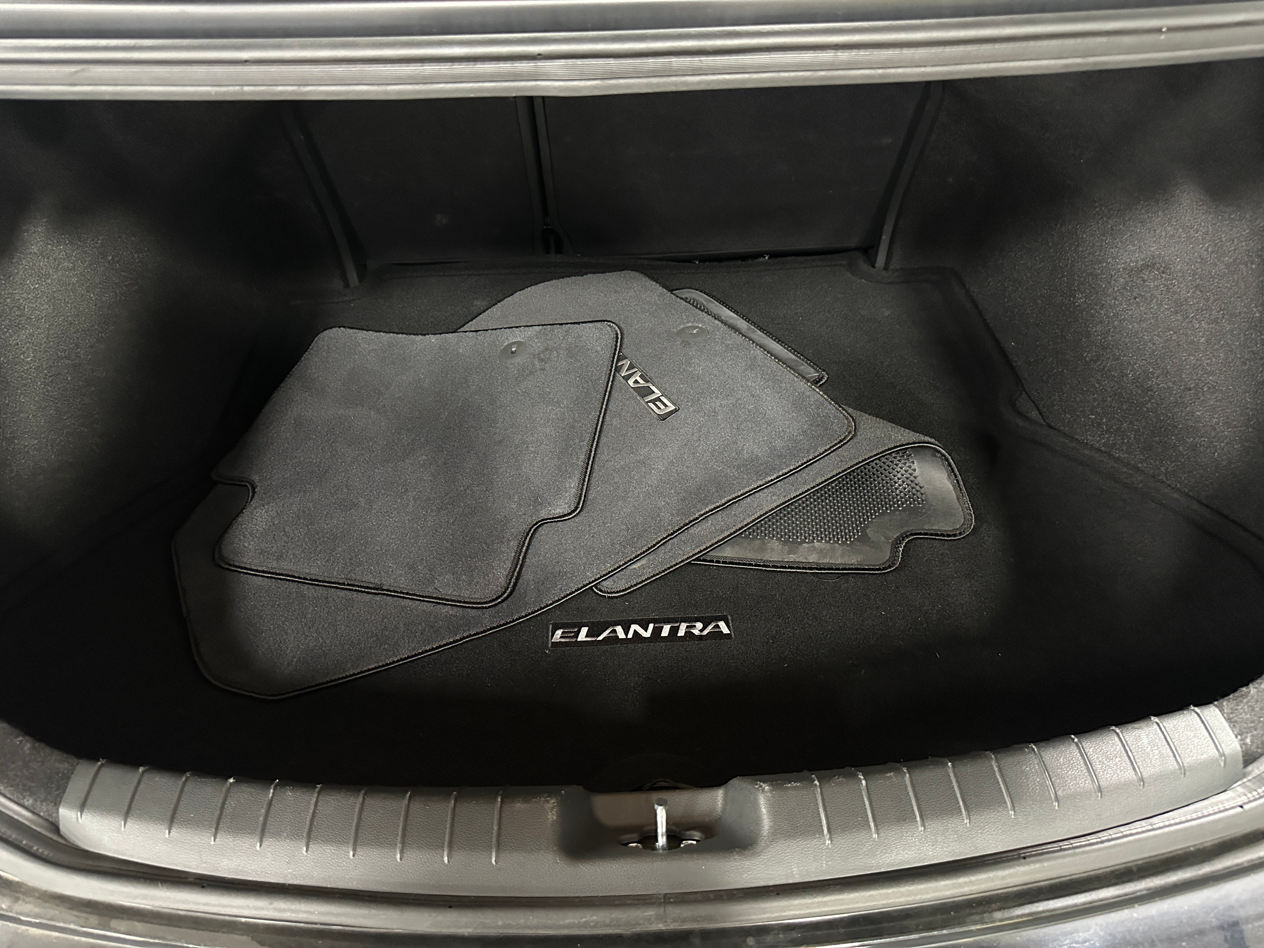 2017 Hyundai Elantra Value Edition 7