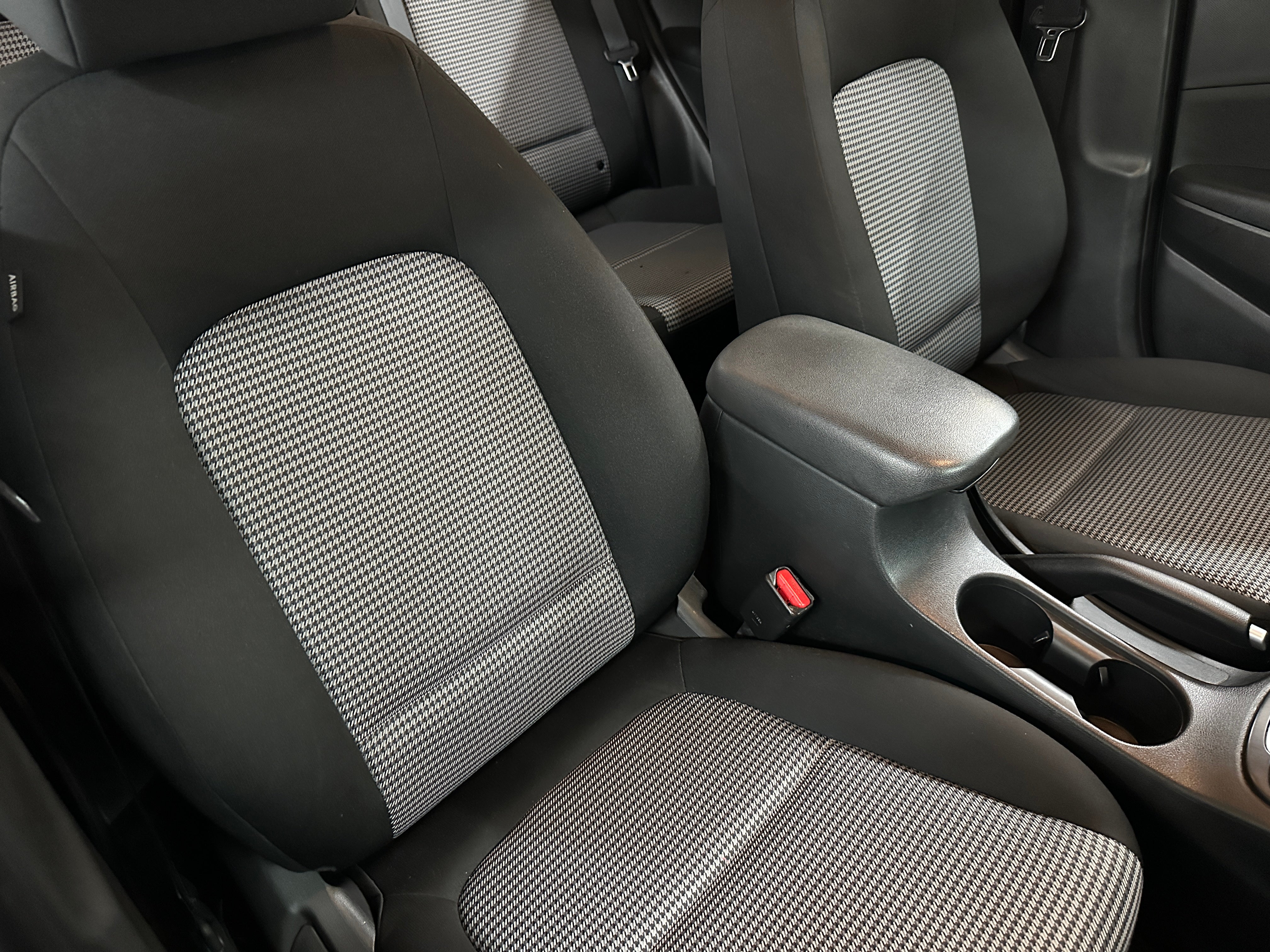 2020 Hyundai Kona SEL 2