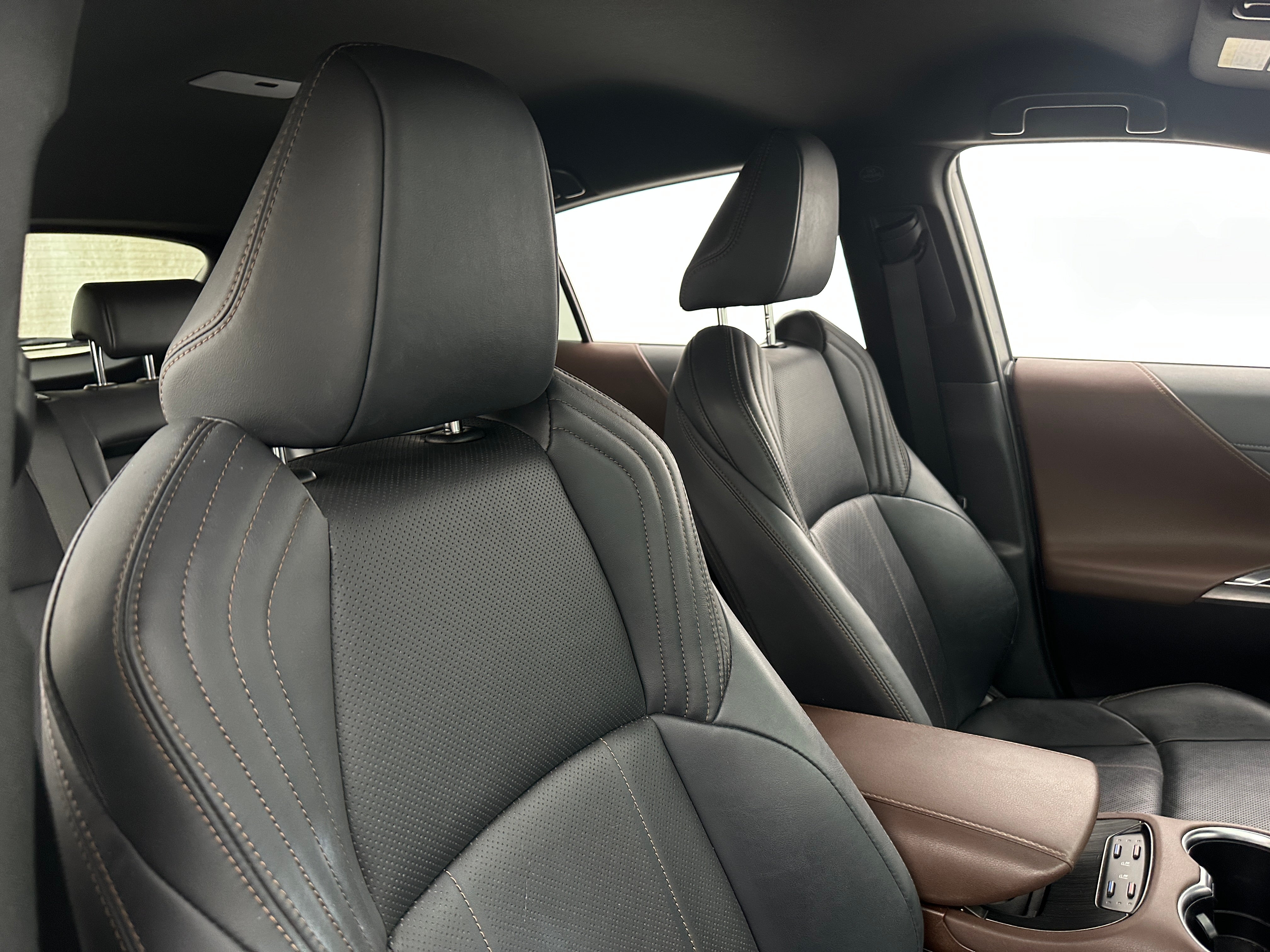 2021 Toyota Venza XLE 2