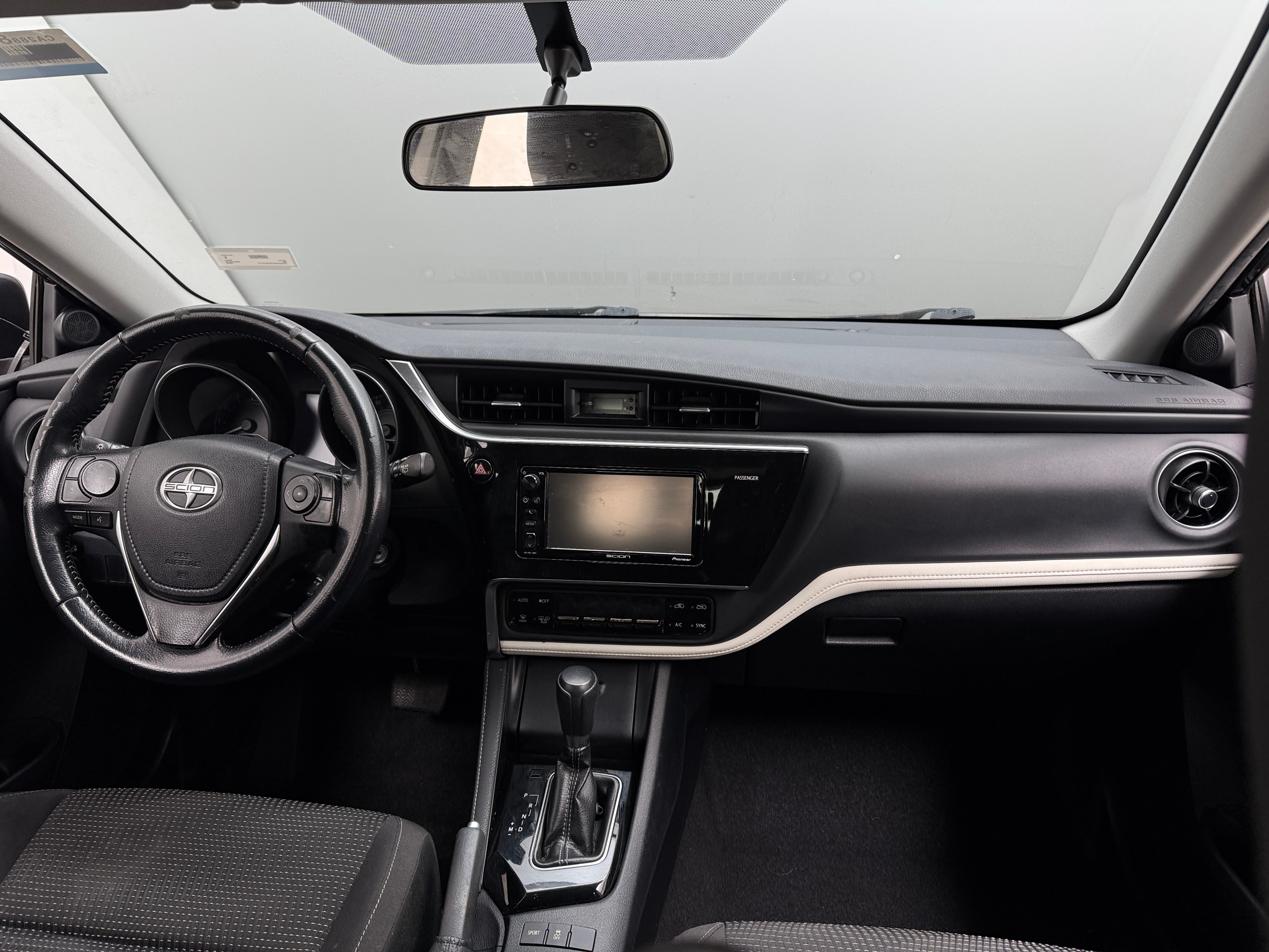 2016 Scion iM Base 3