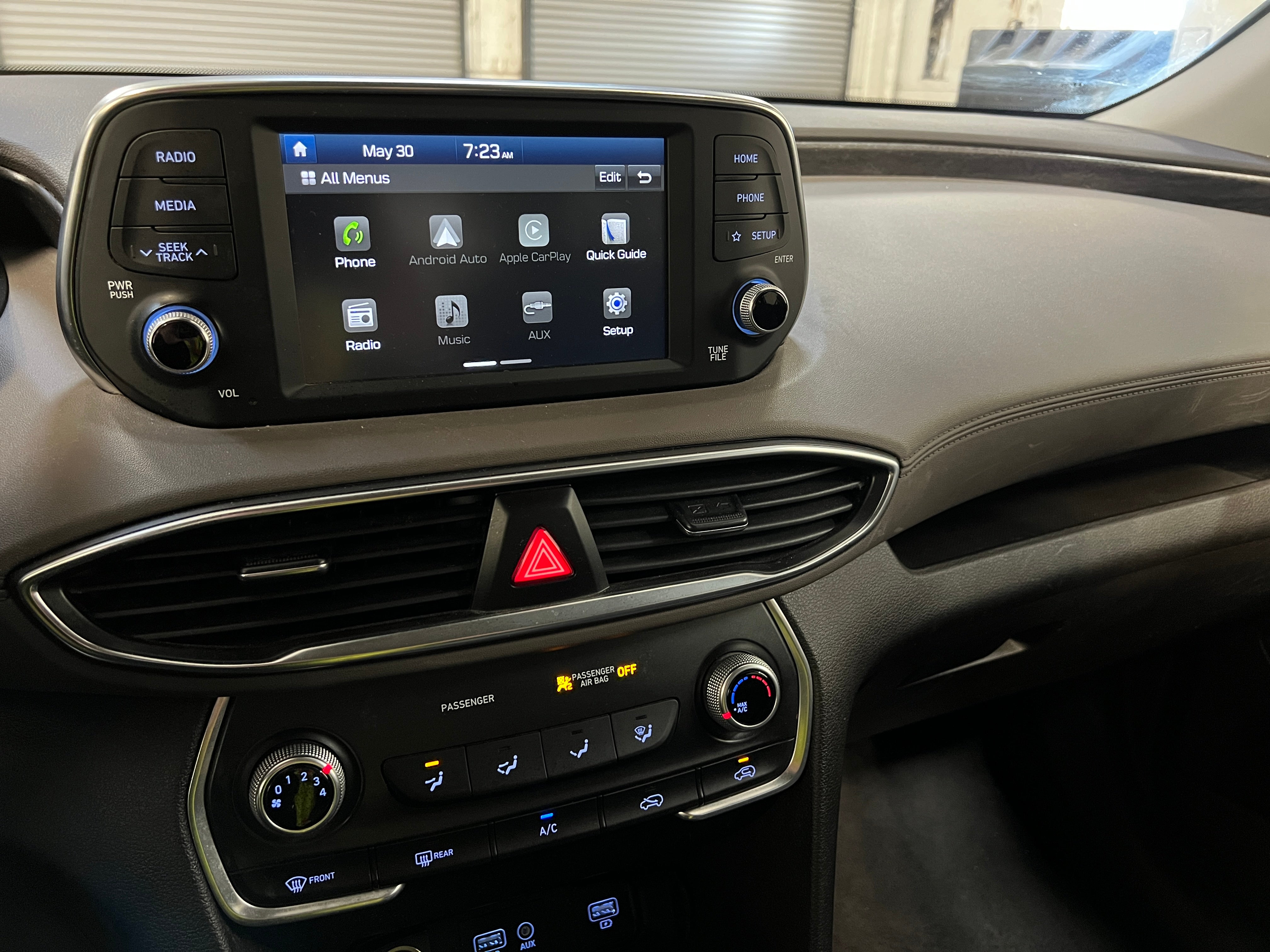 2019 Hyundai Santa Fe SE 4