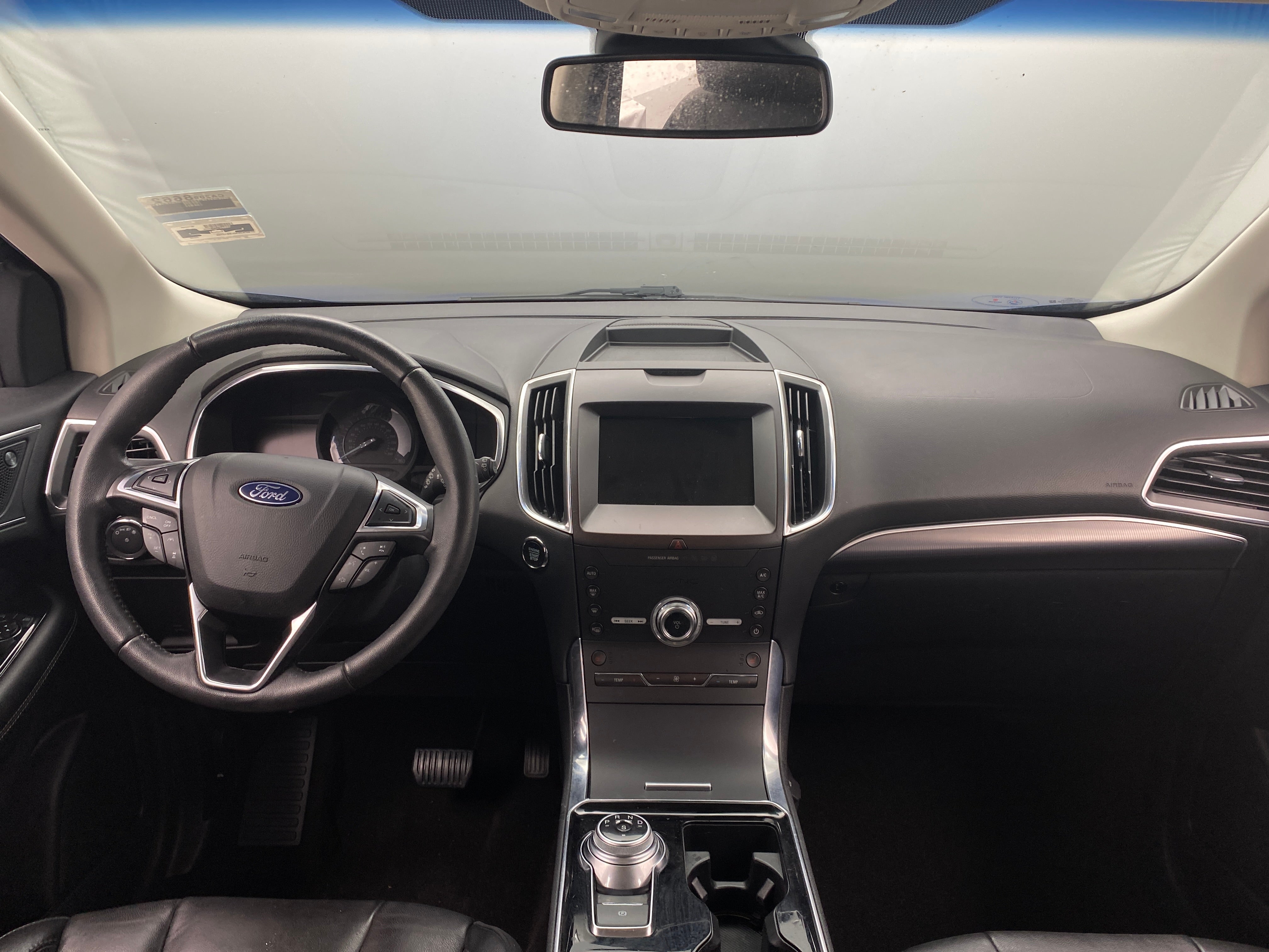 2020 Ford Edge Titanium 2