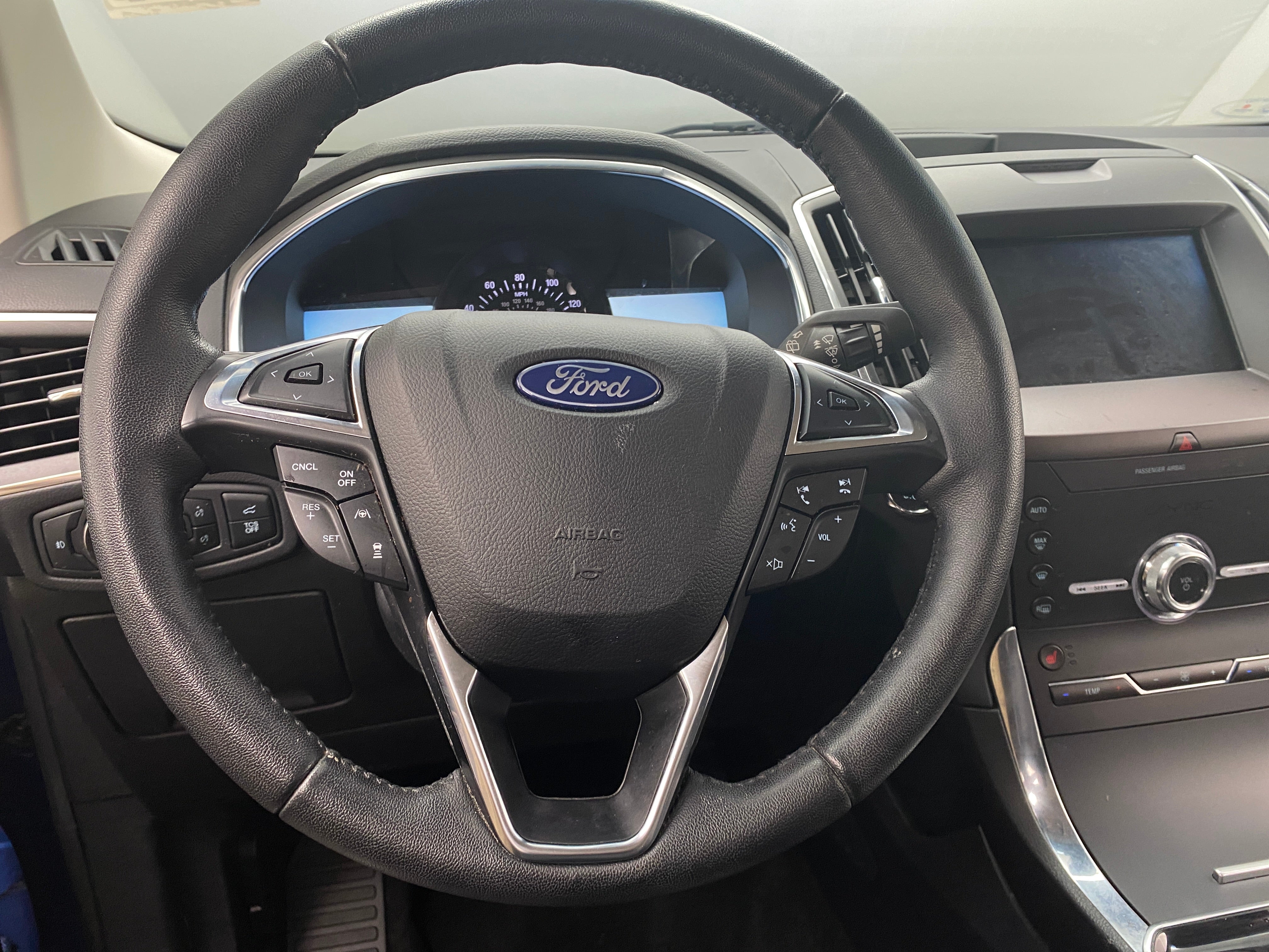 2020 Ford Edge Titanium 4