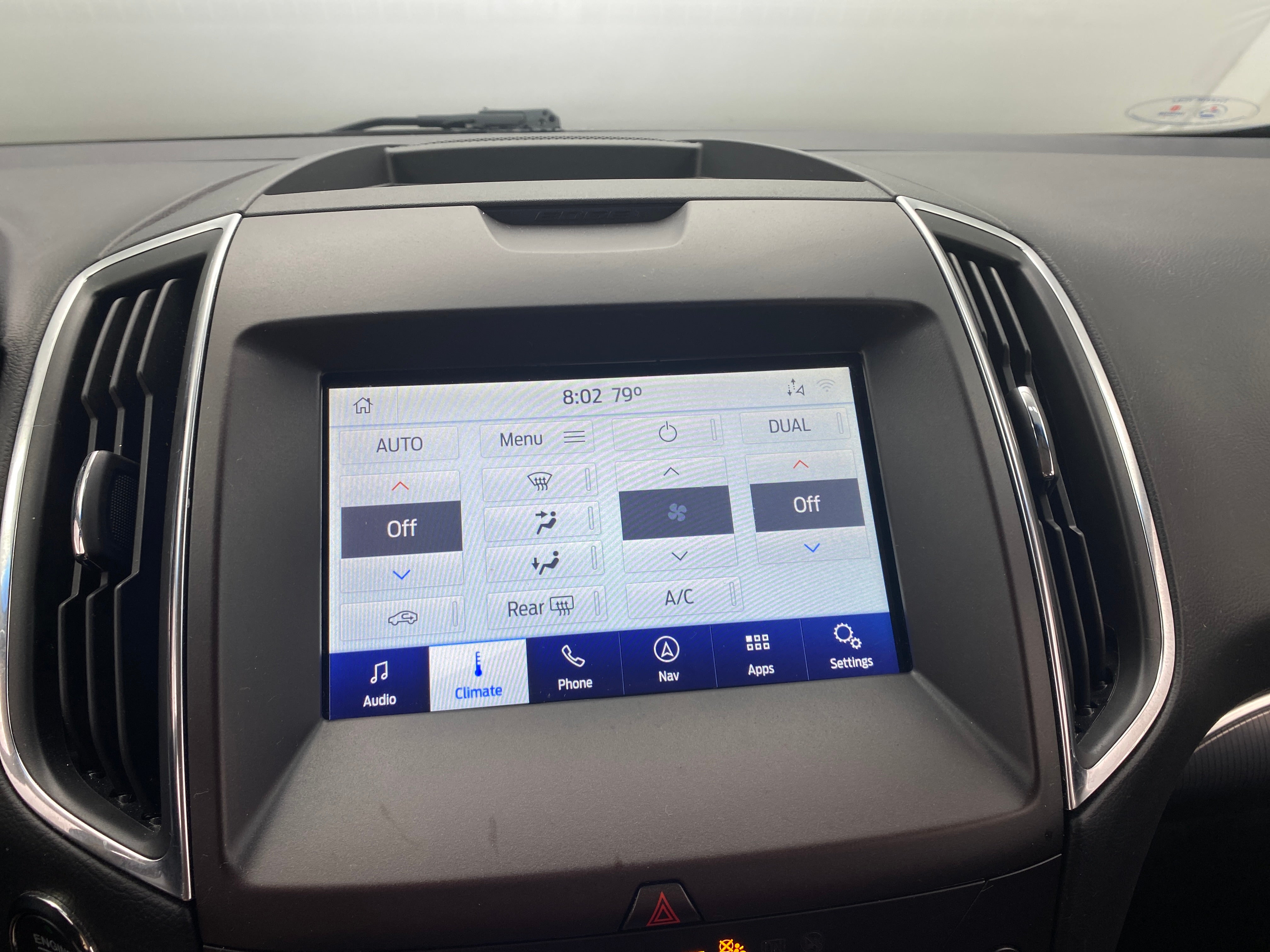 2020 Ford Edge Titanium 3