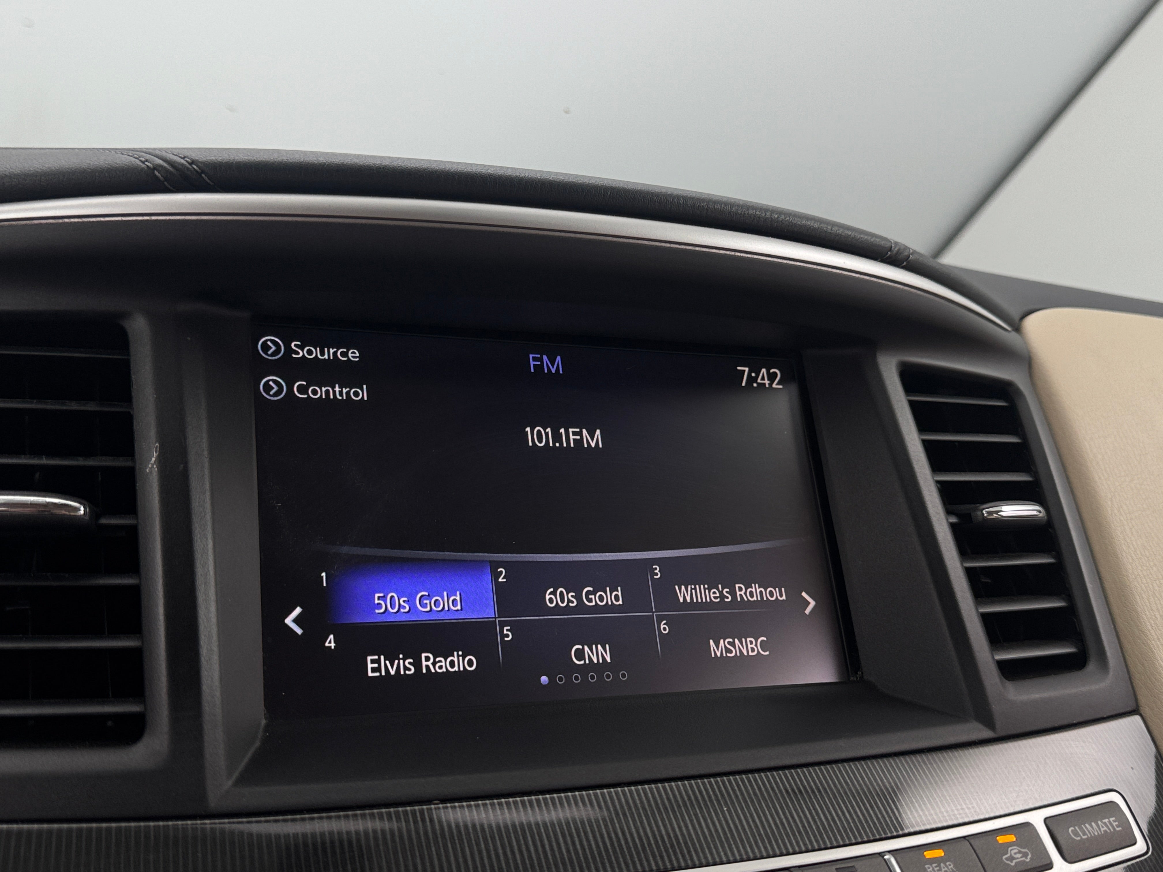 2018 INFINITI QX60  3