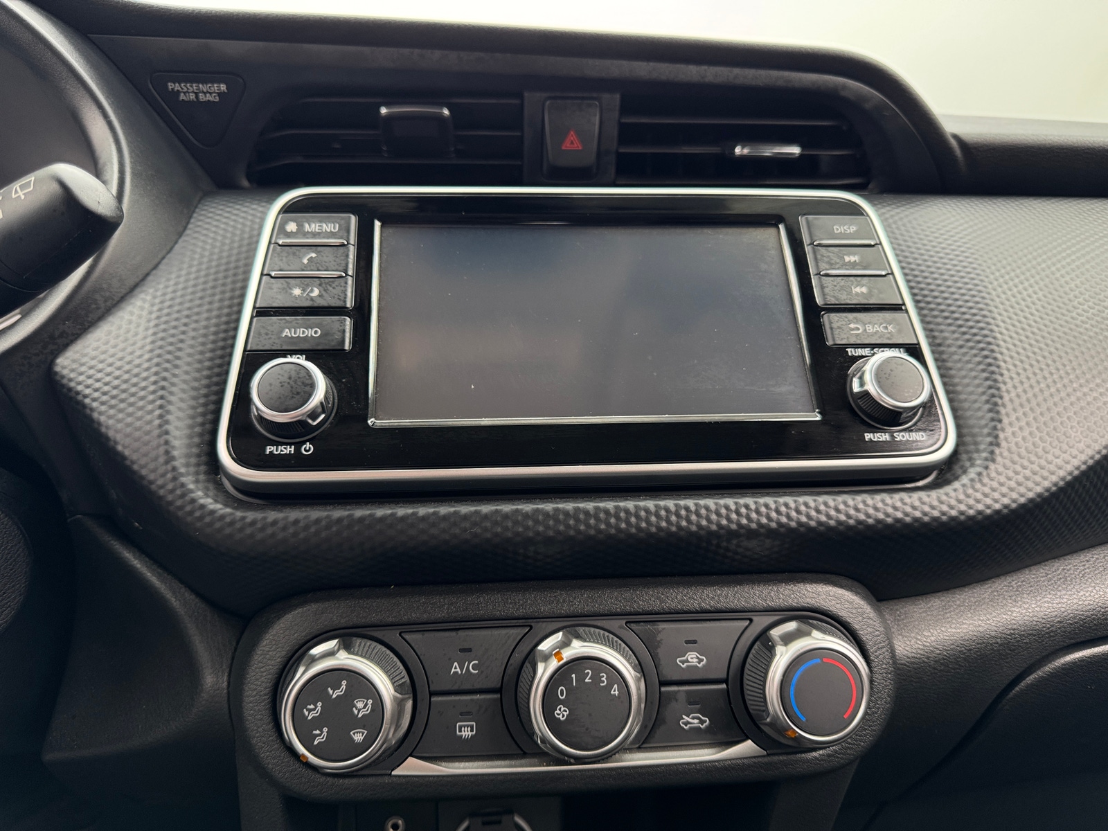 Thumbnail: 2024 Nissan Kicks - 4