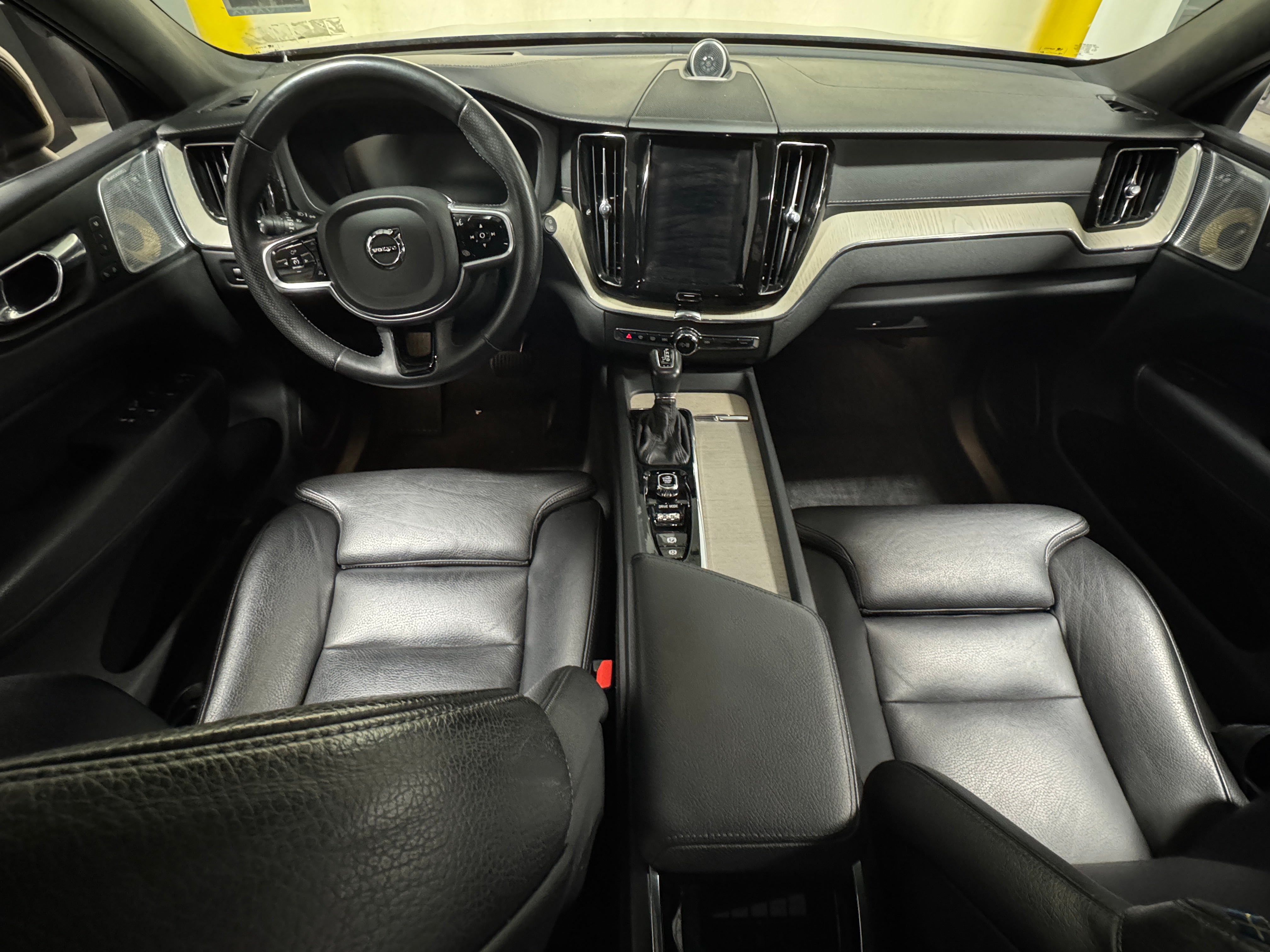 2018 Volvo XC60 T6 Inscription 2