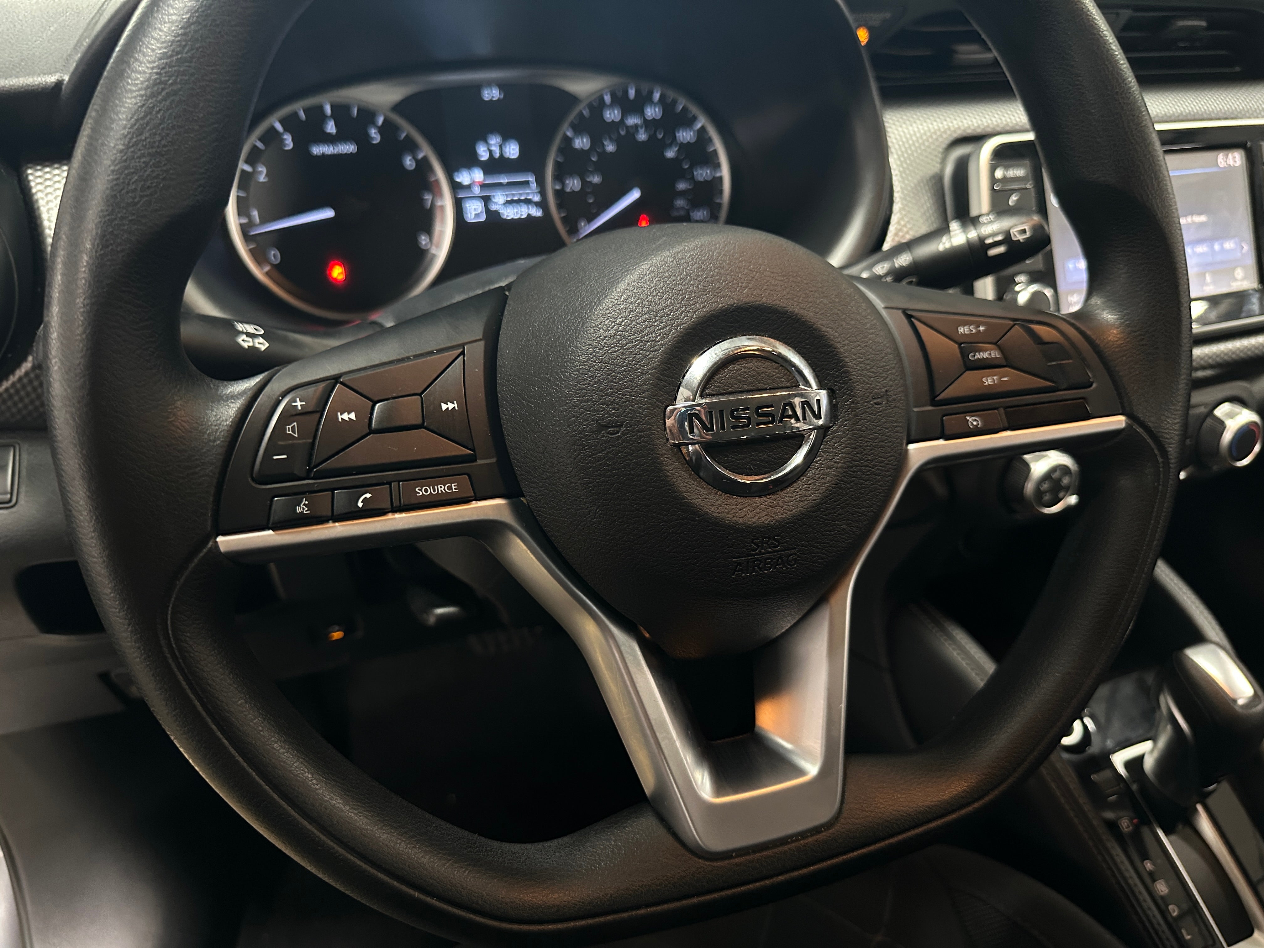 2019 Nissan Kicks S 5