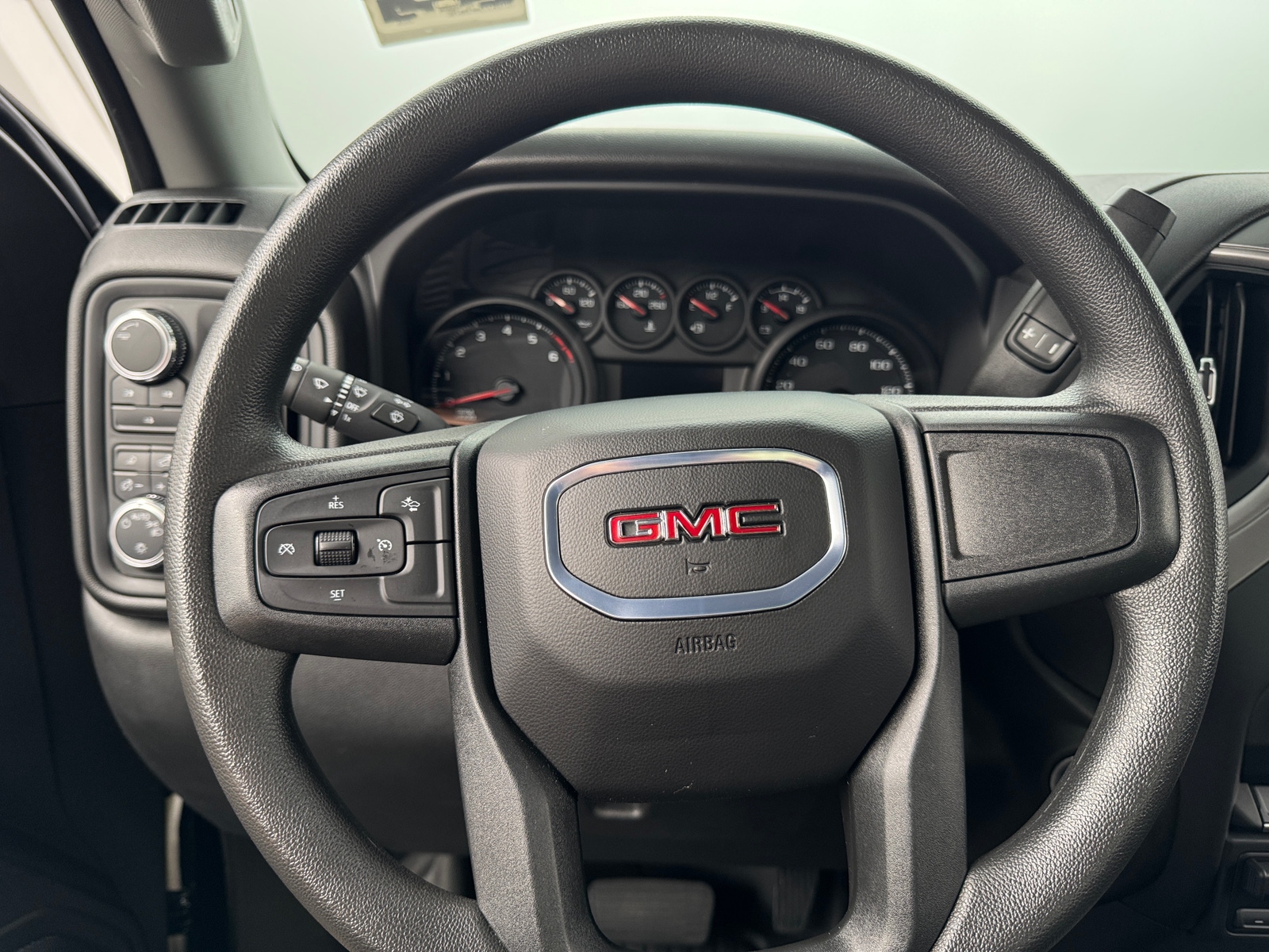 Thumbnail: 2024 GMC Sierra 2500 - 4
