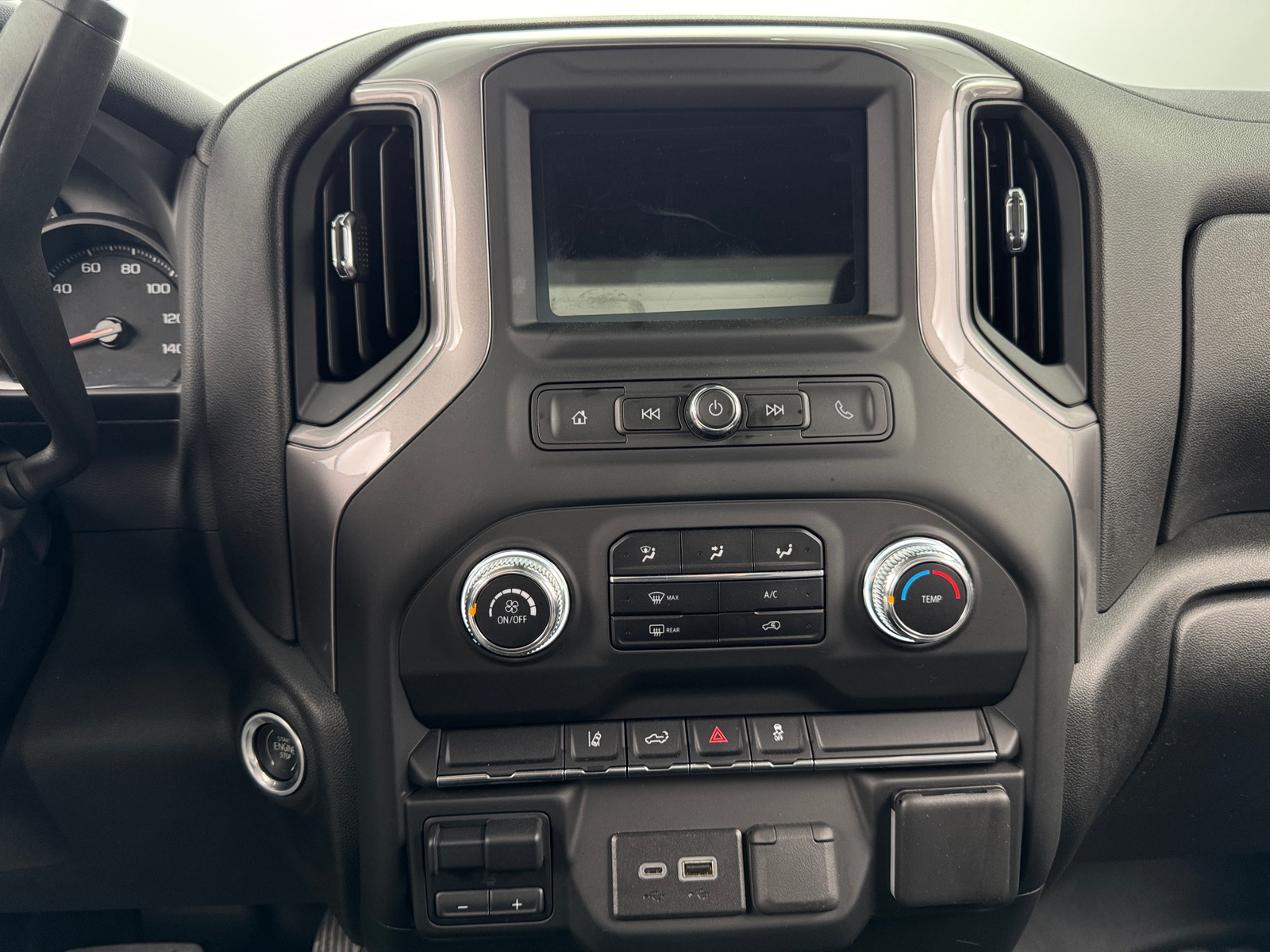 Thumbnail: 2024 GMC Sierra 2500 - 3