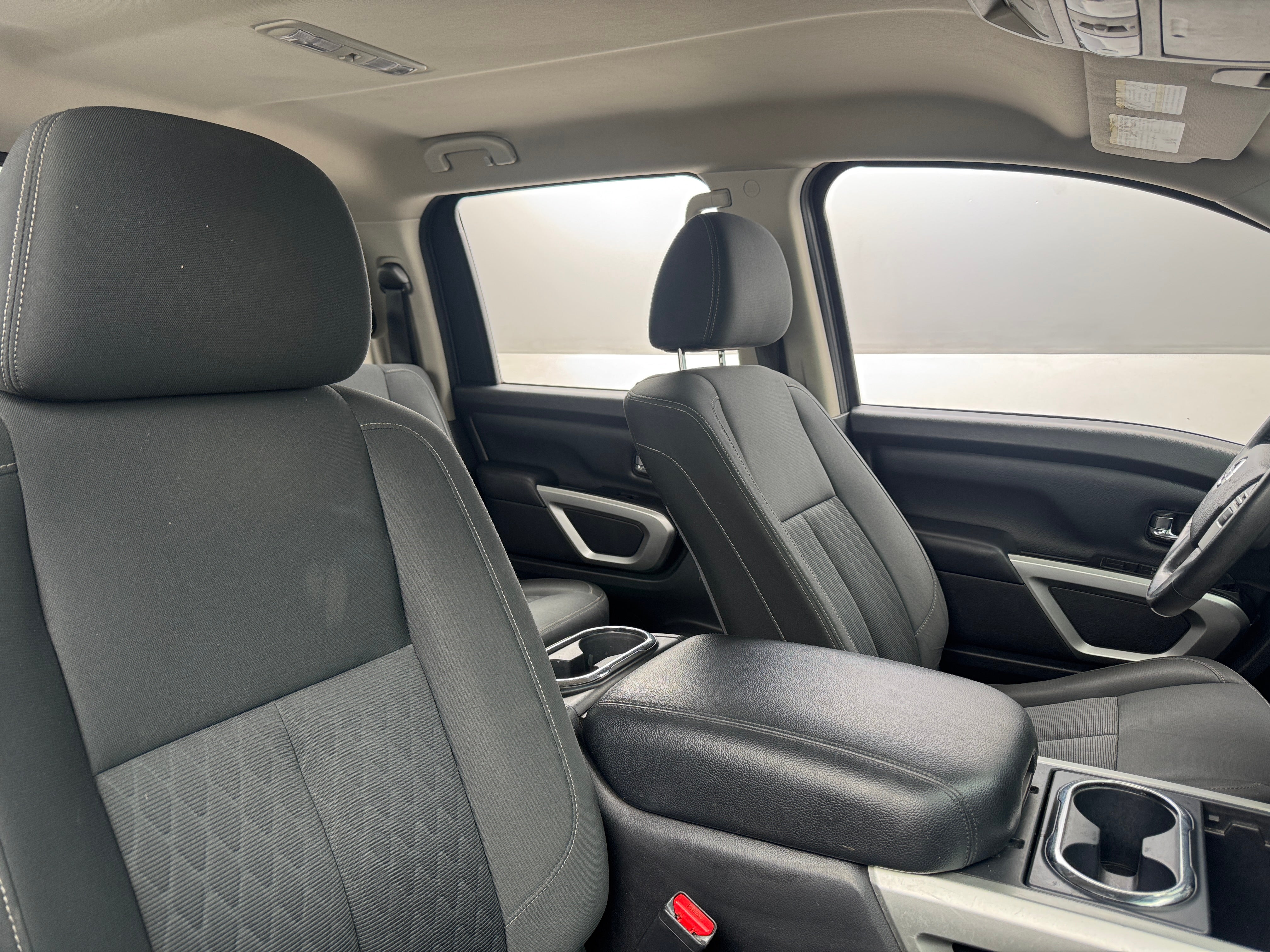 2018 Nissan Titan SV 2