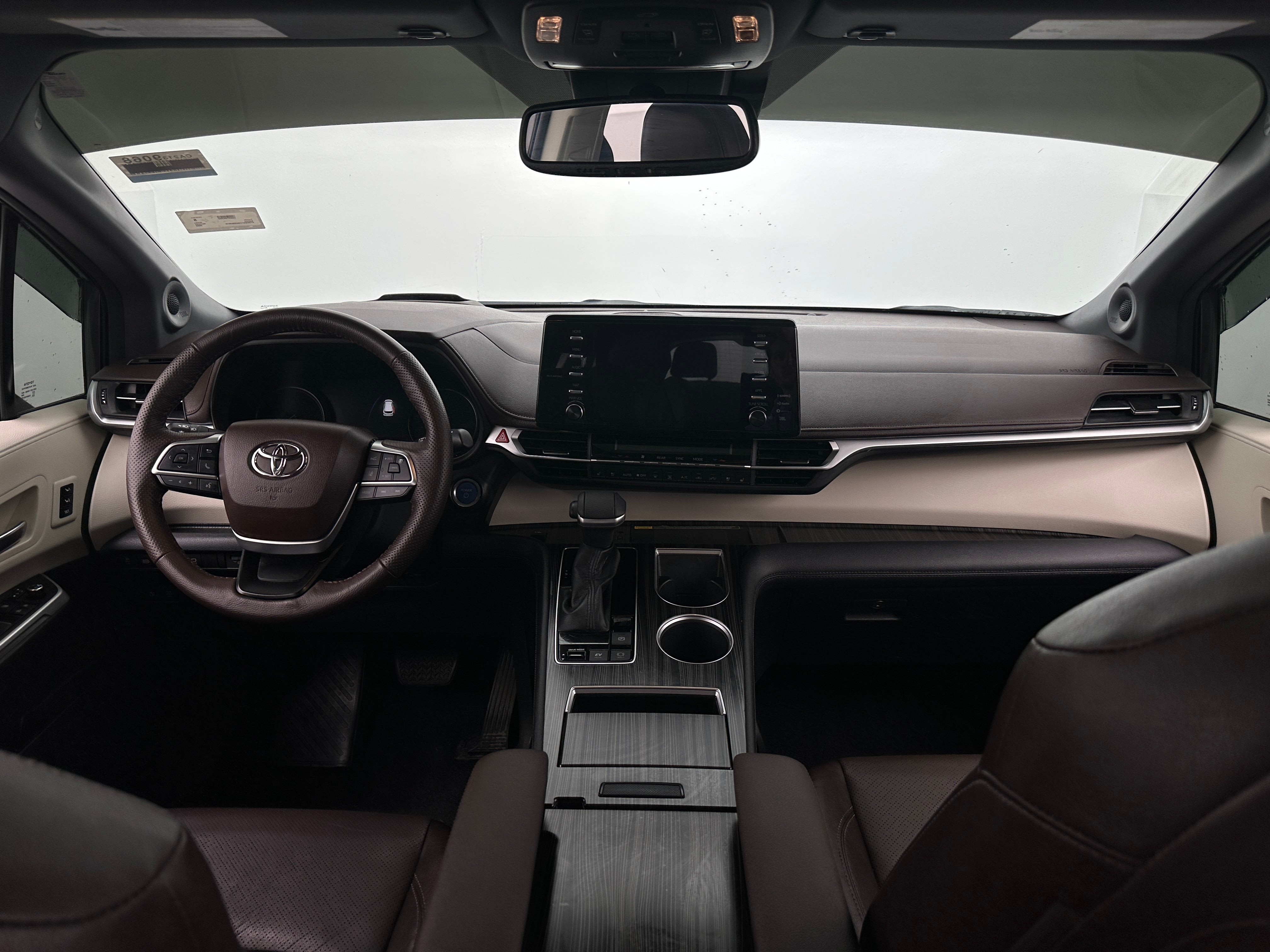 2022 Toyota Sienna Platinum 2