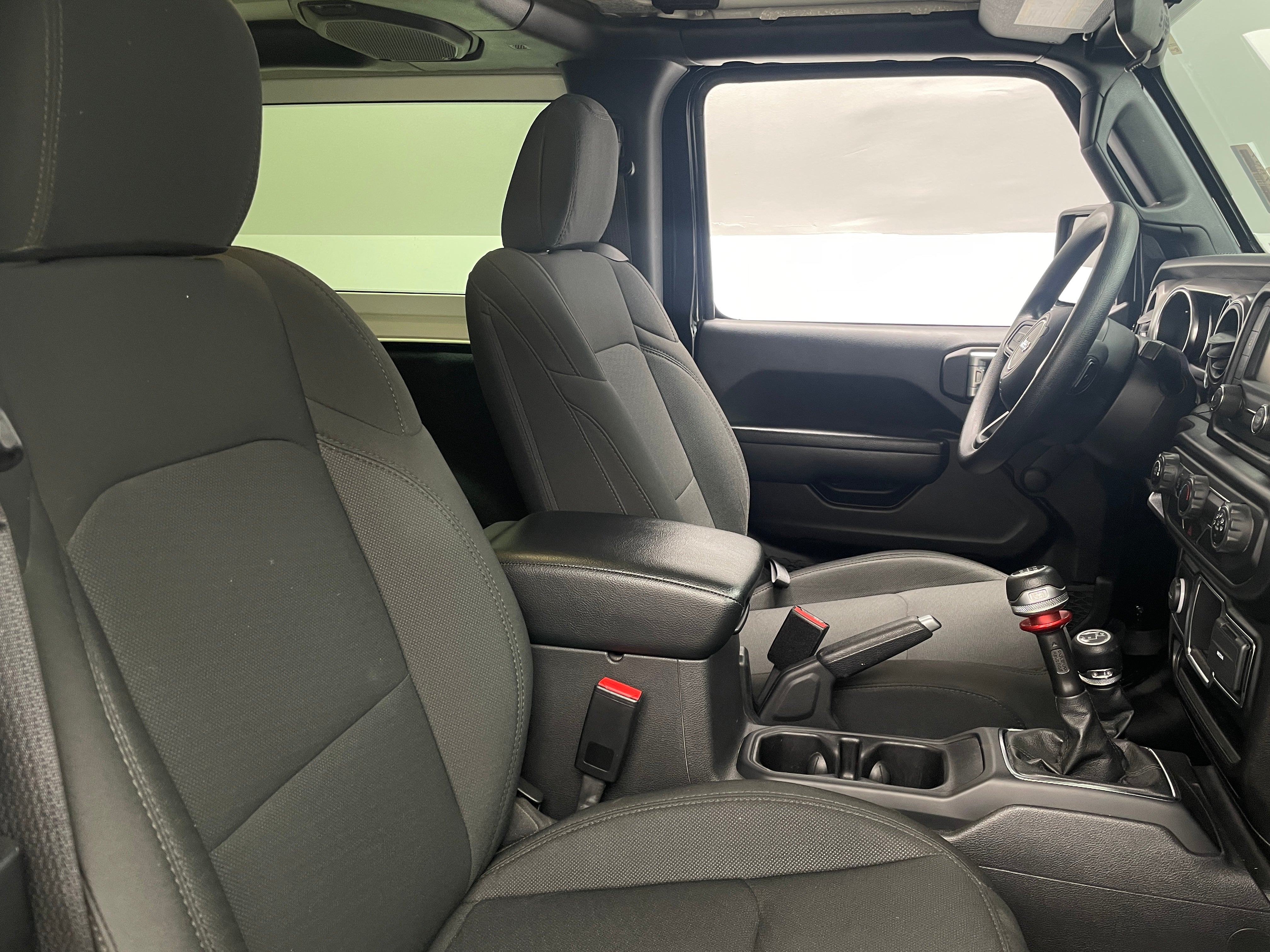 2021 Jeep Wrangler Sport 2