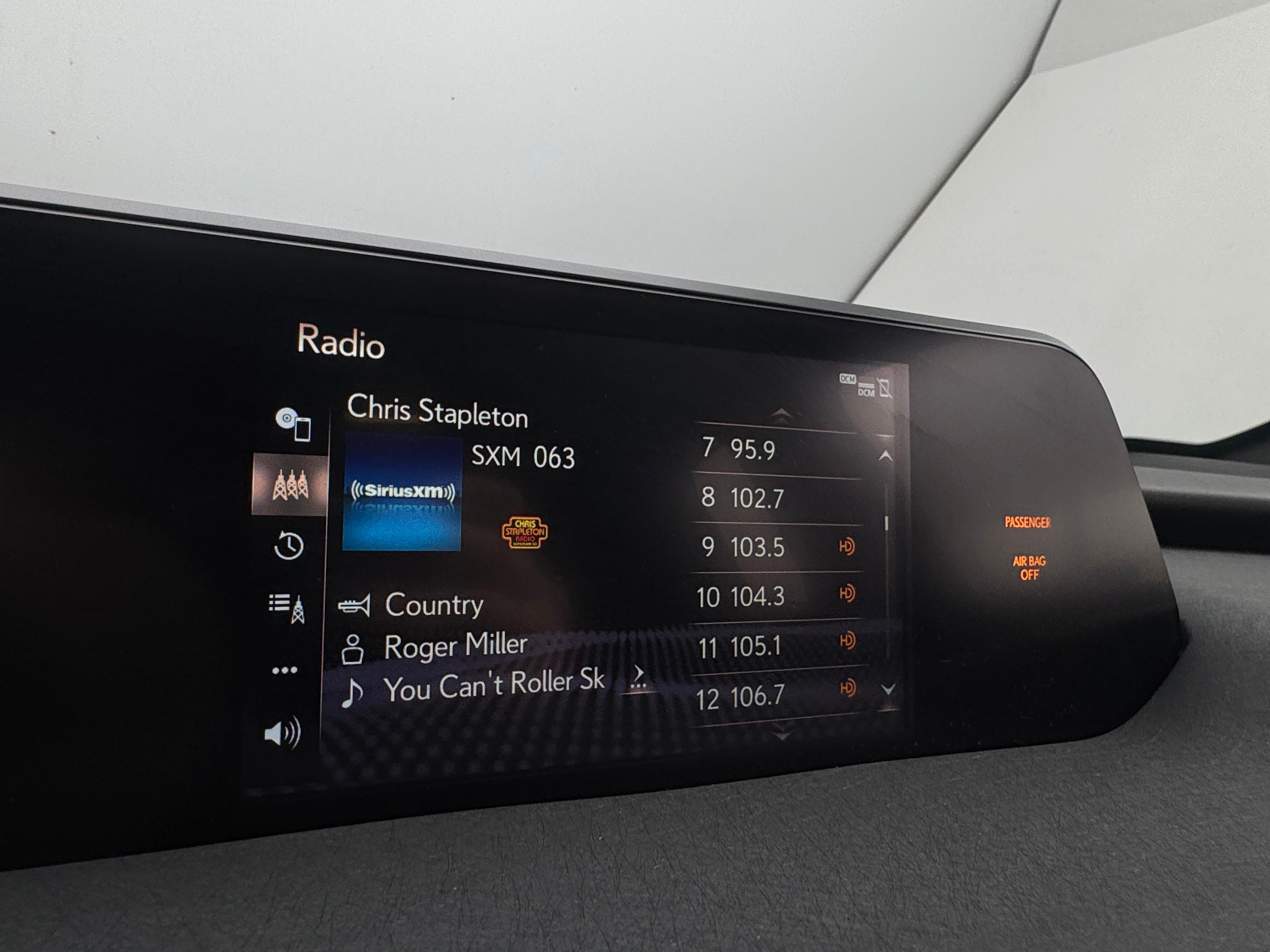 2019 Lexus UX 200 4