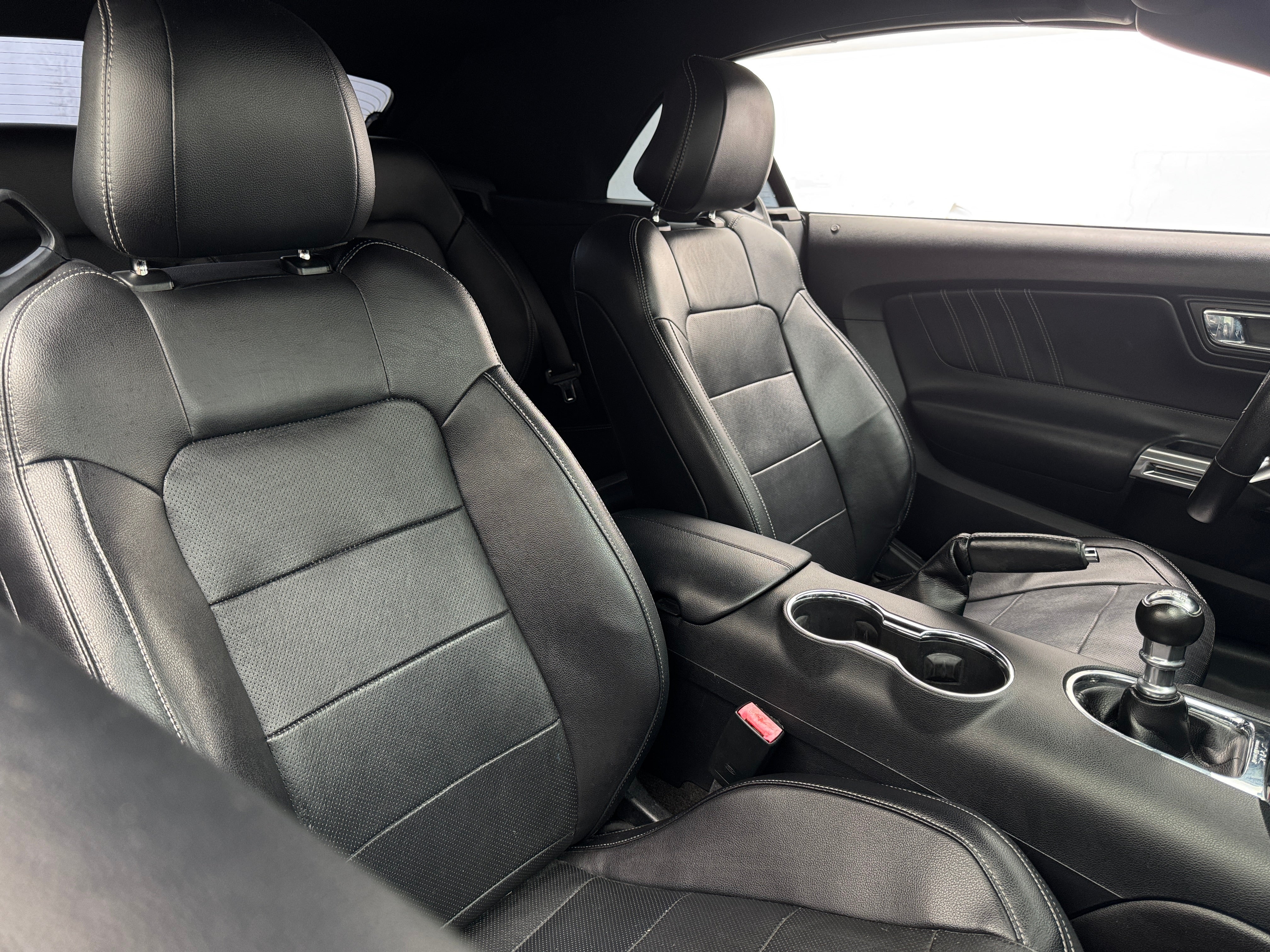 2015 Ford Mustang  2