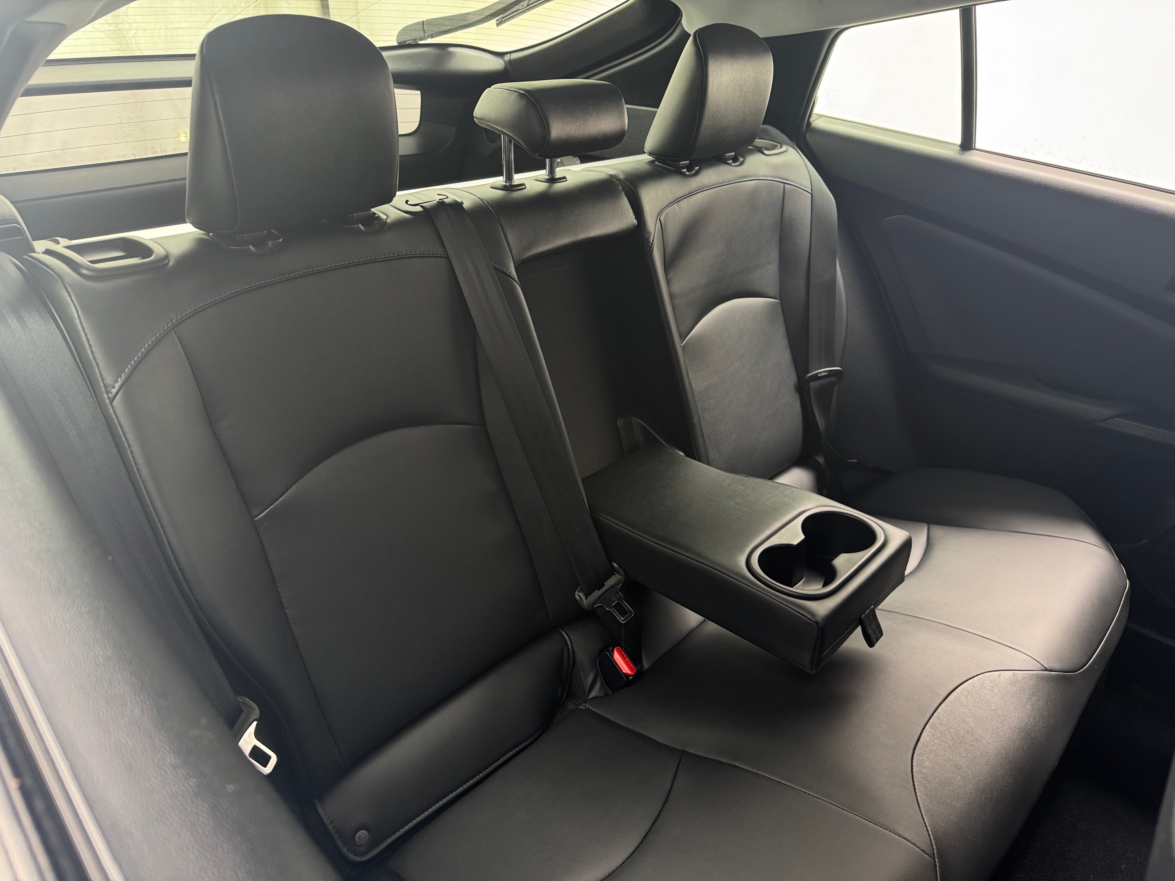 2020 Toyota Prius Limited 5