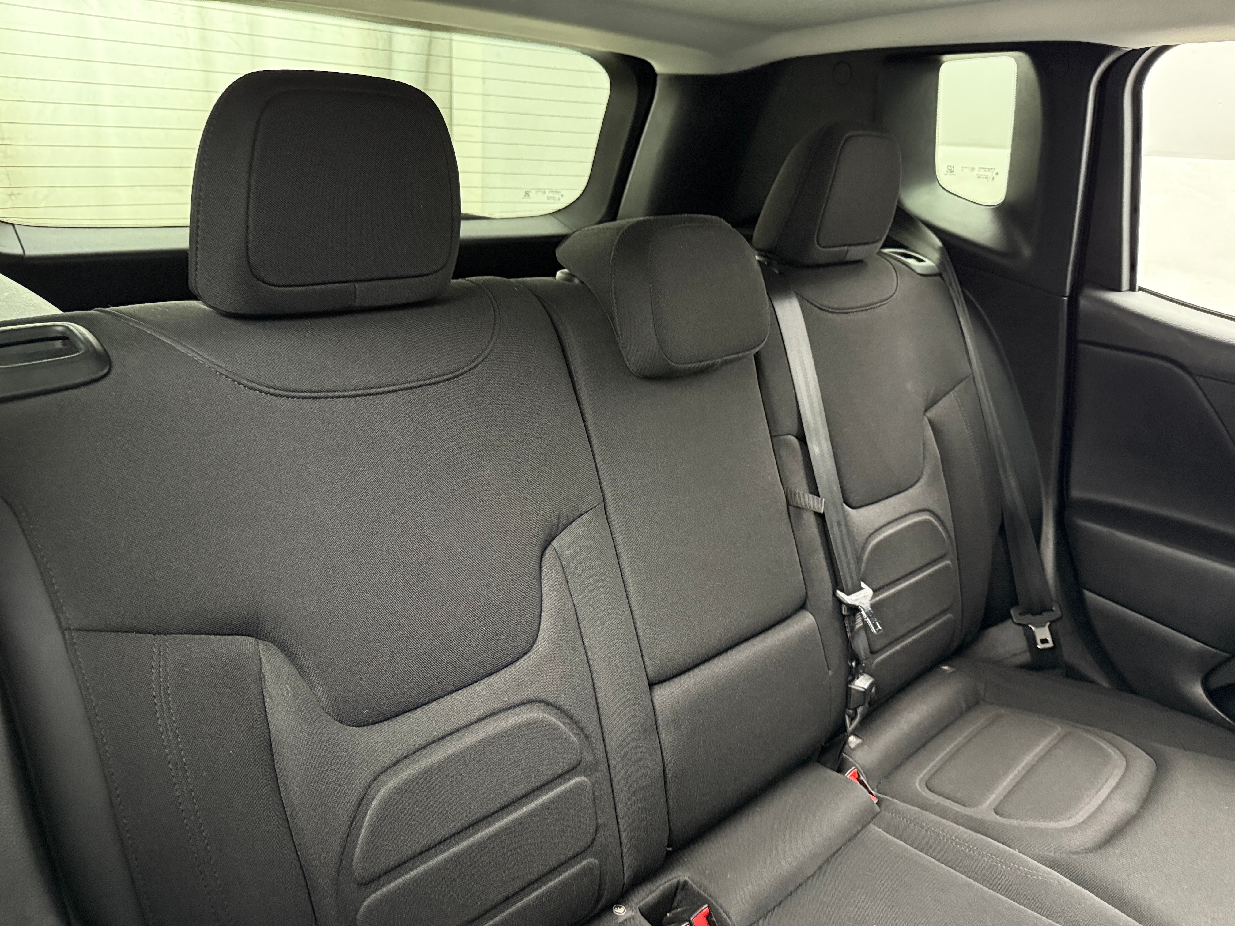 2016 Jeep Renegade Dawn of Justice 6