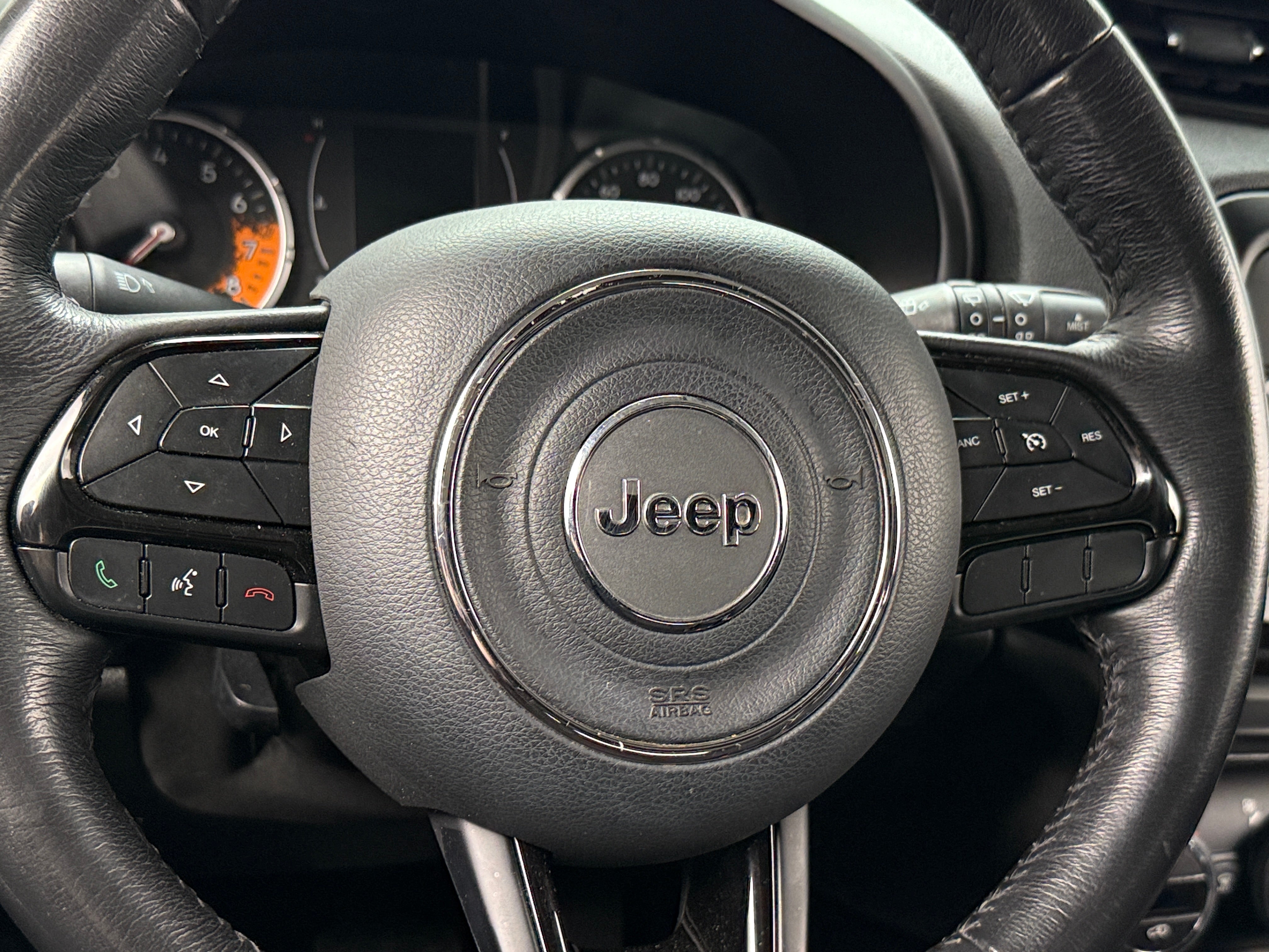 2016 Jeep Renegade Dawn of Justice 5