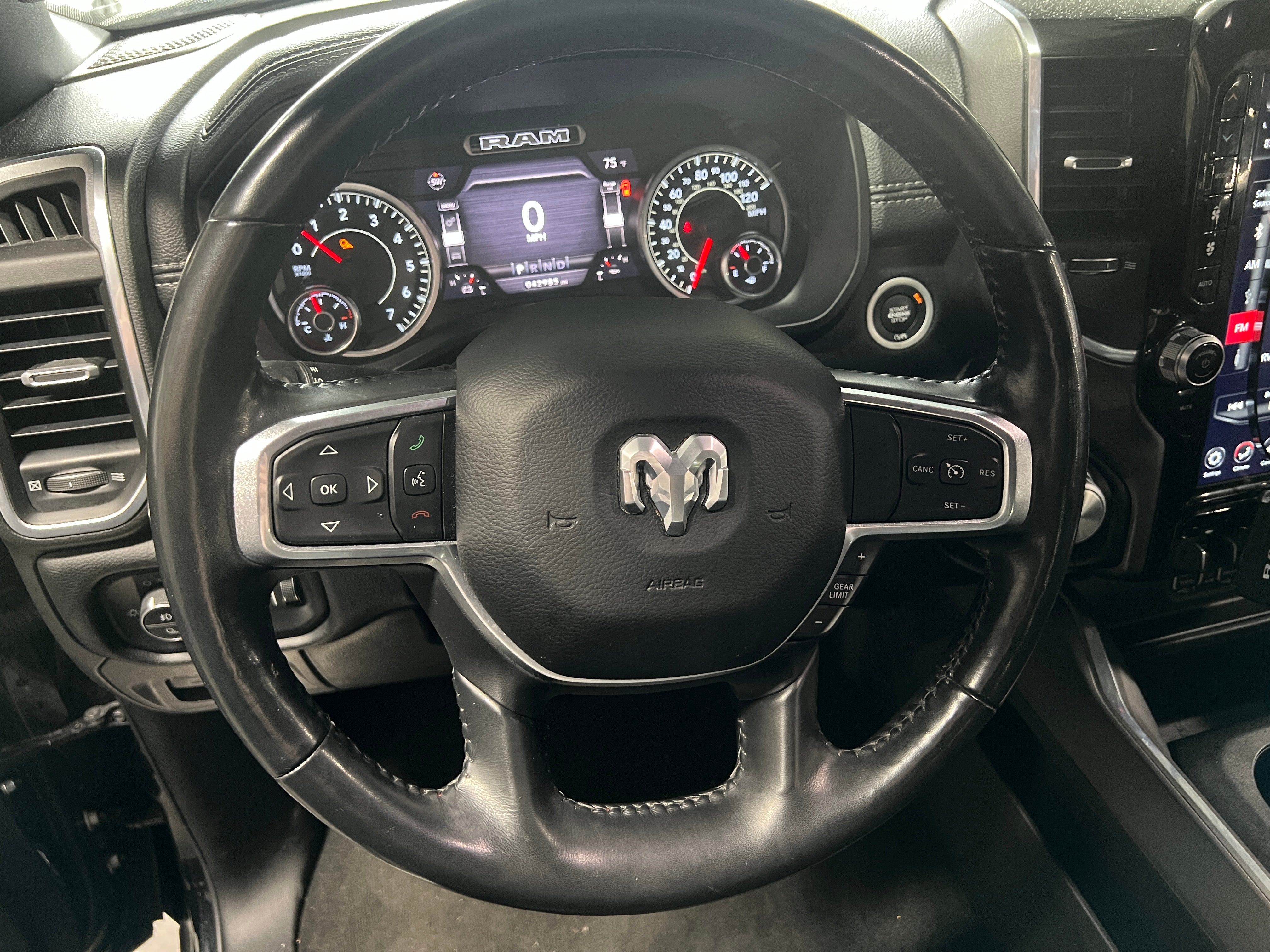 2020 RAM 1500 Laramie 4