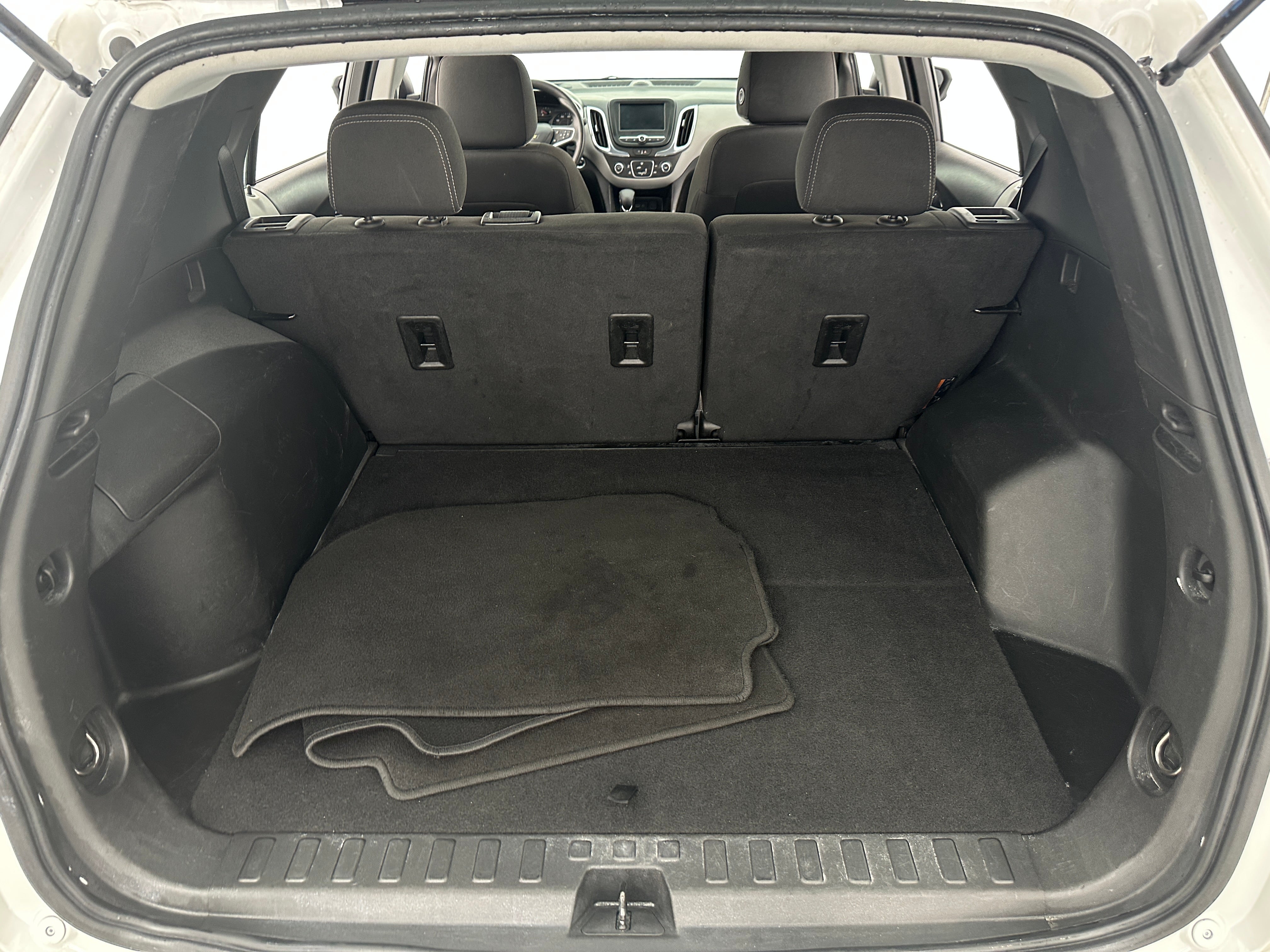 2023 Chevrolet Equinox LS 7