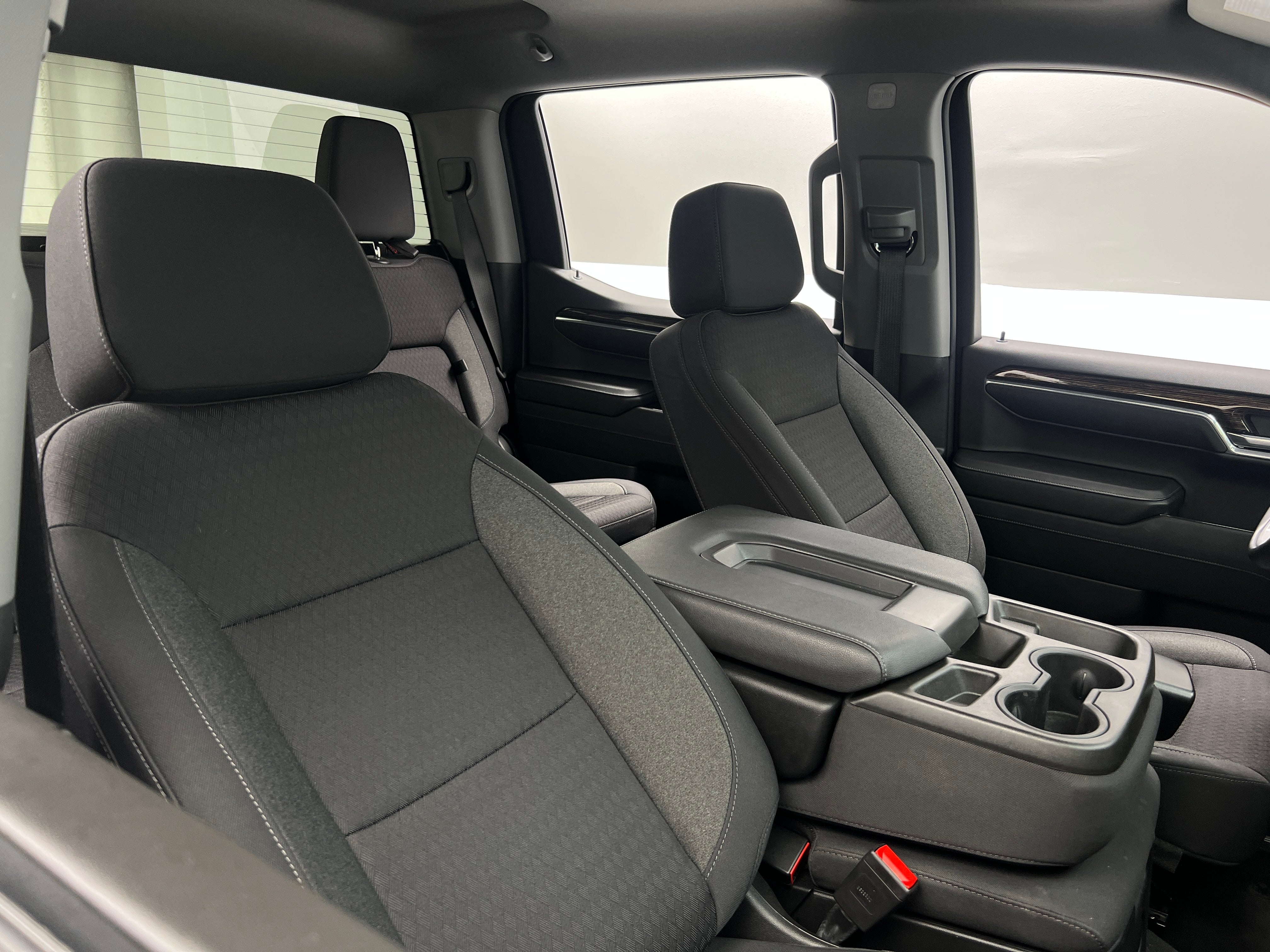 2023 GMC Sierra 1500 Elevation 2