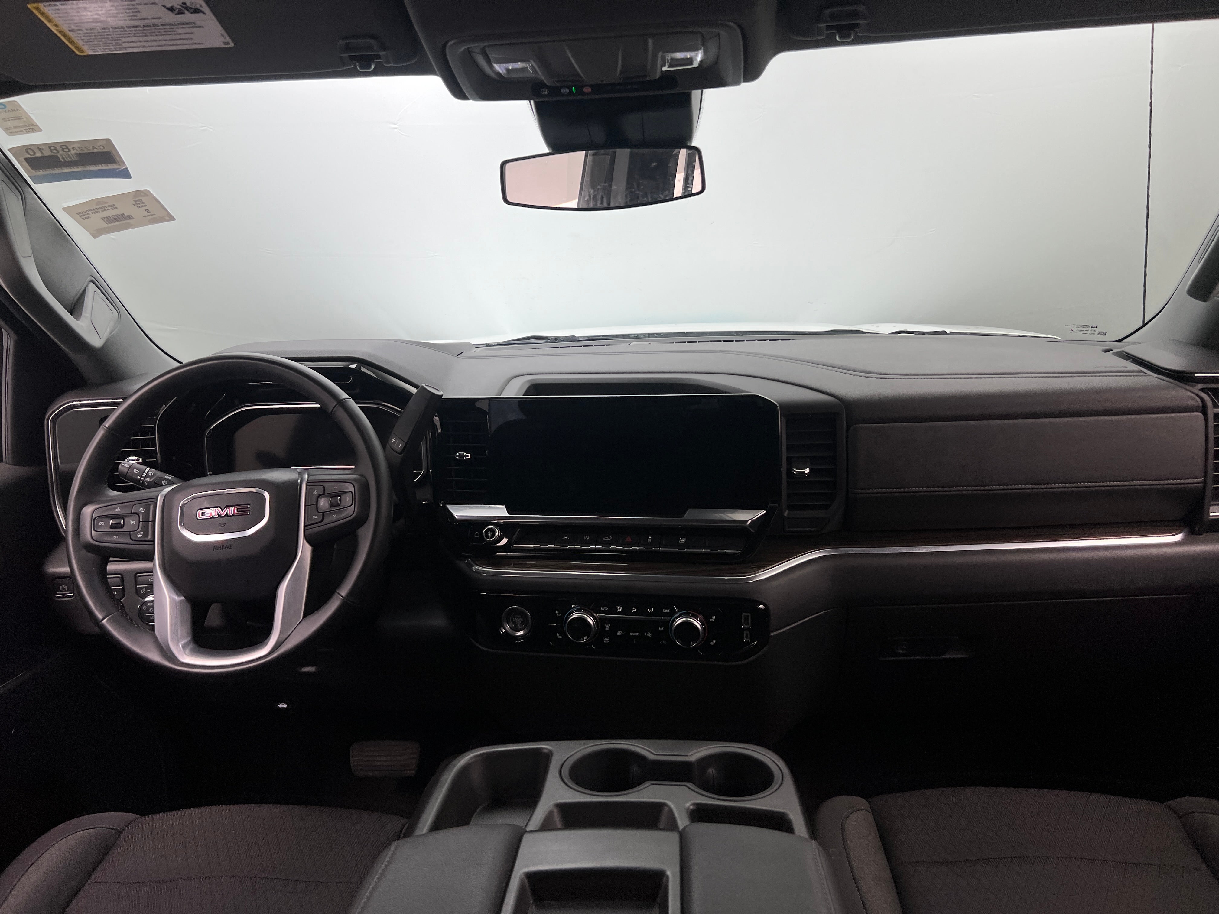 2023 GMC Sierra 1500 Elevation 3
