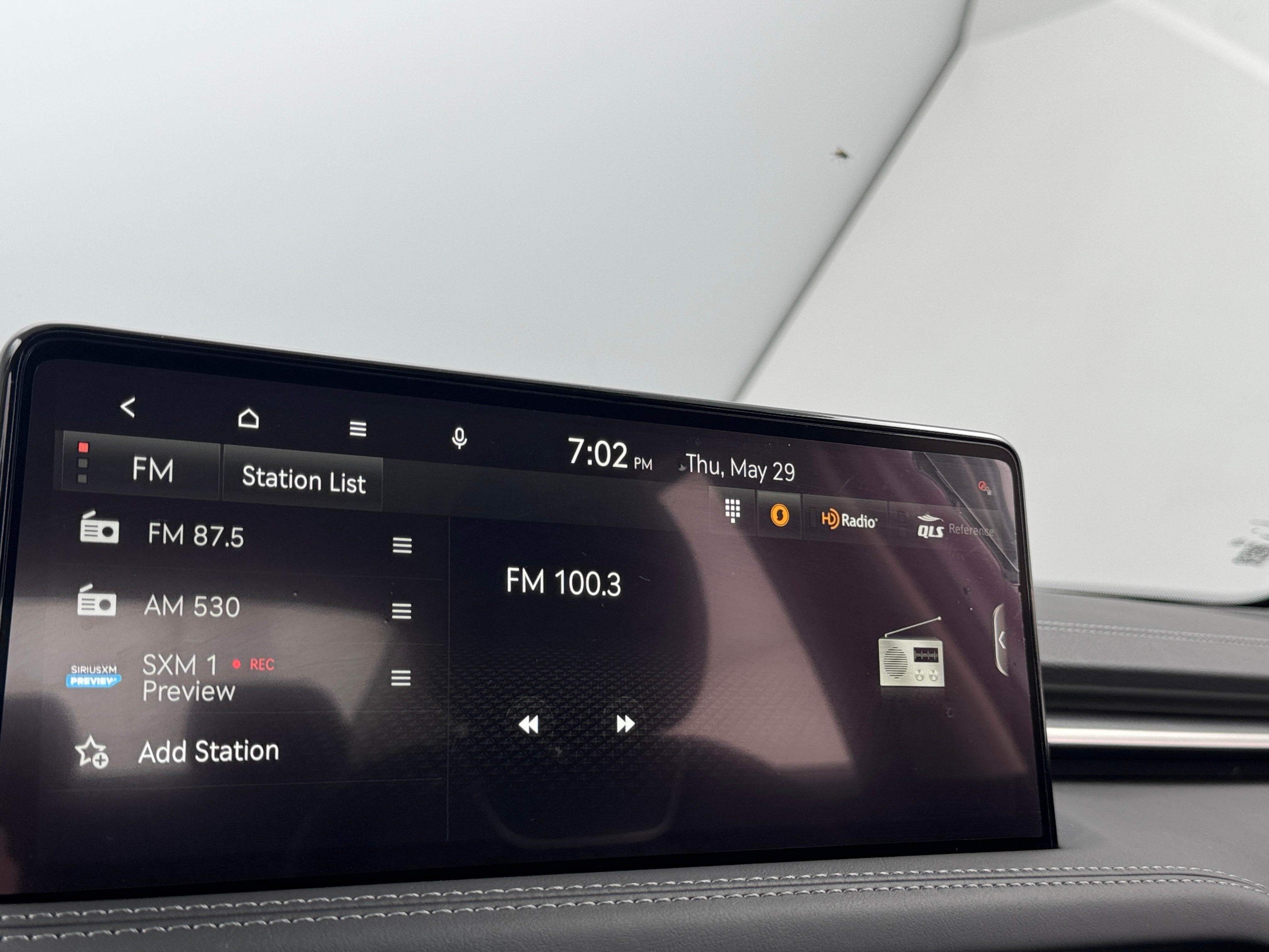 2022 Genesis G70 2.0T 3