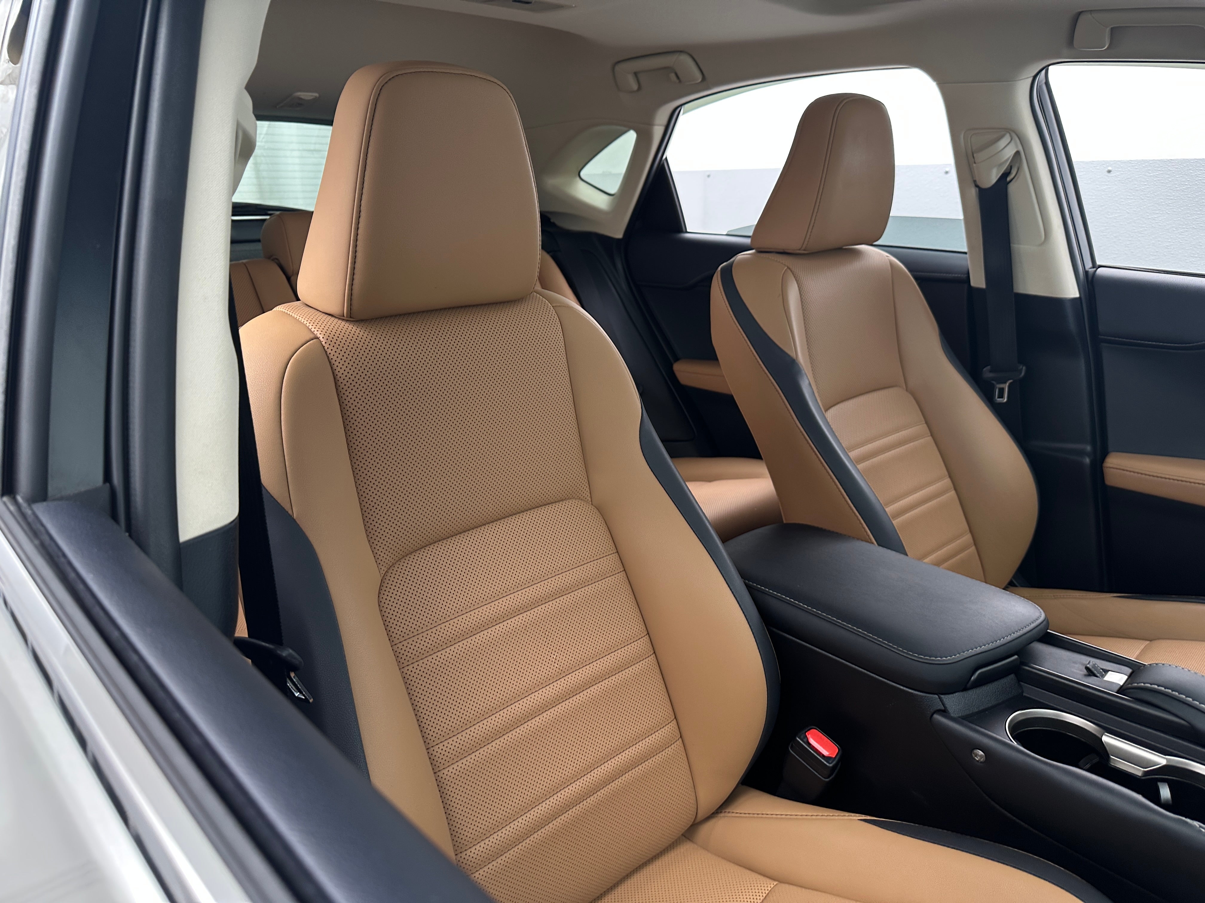 2016 Lexus NX 200t 2