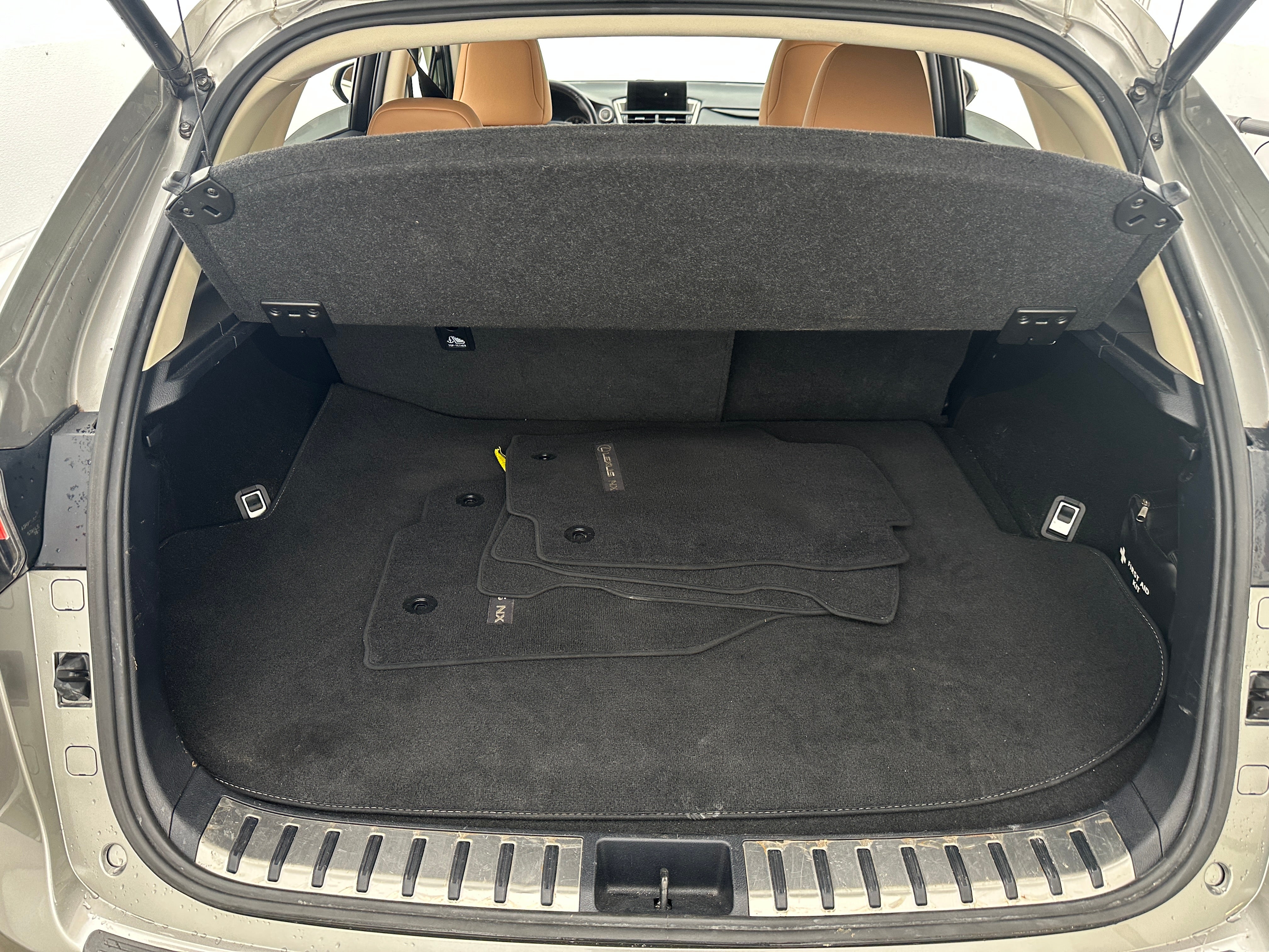 2016 Lexus NX 200t 7