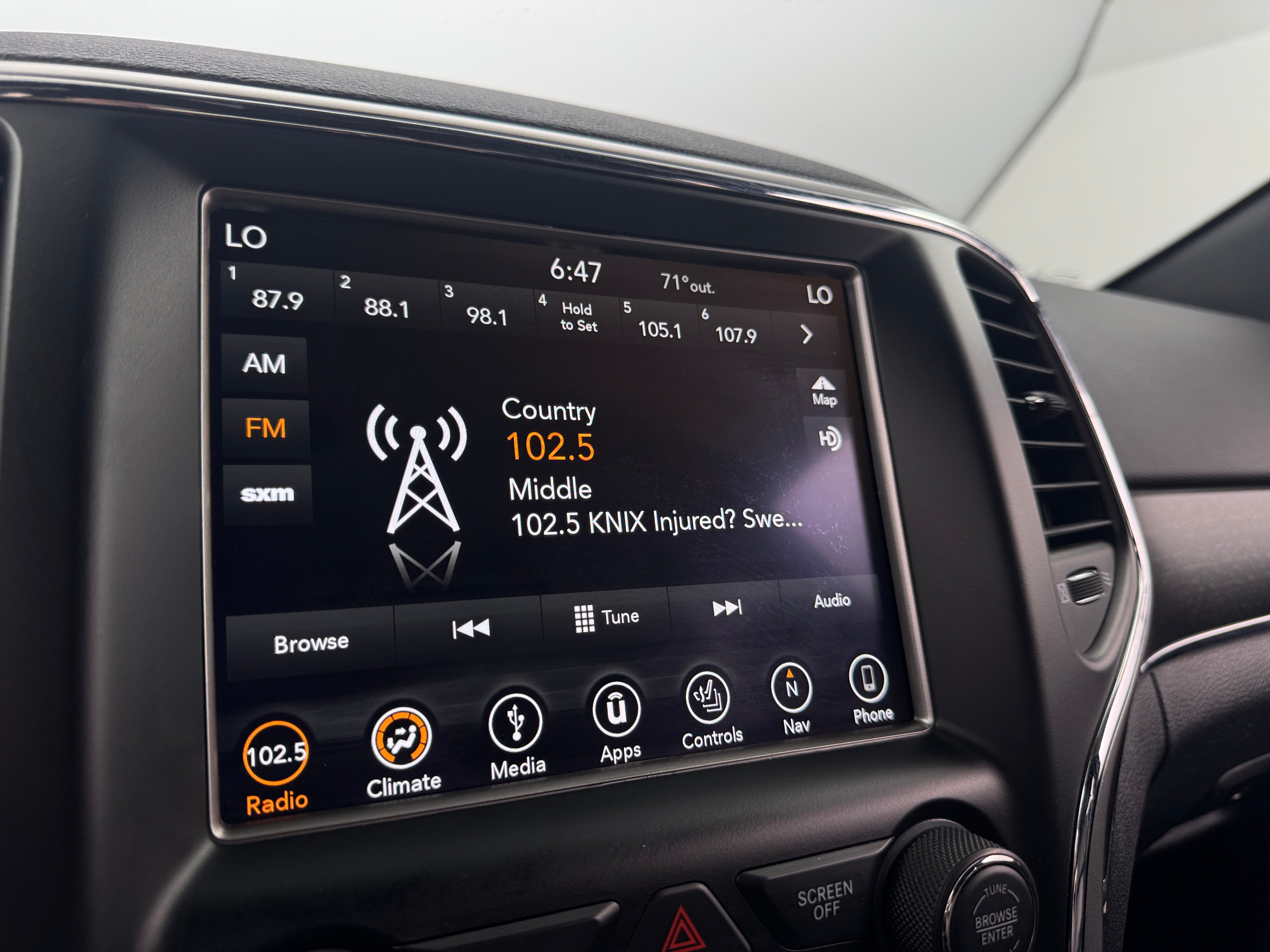 2018 Jeep Grand Cherokee Limited Edition 3
