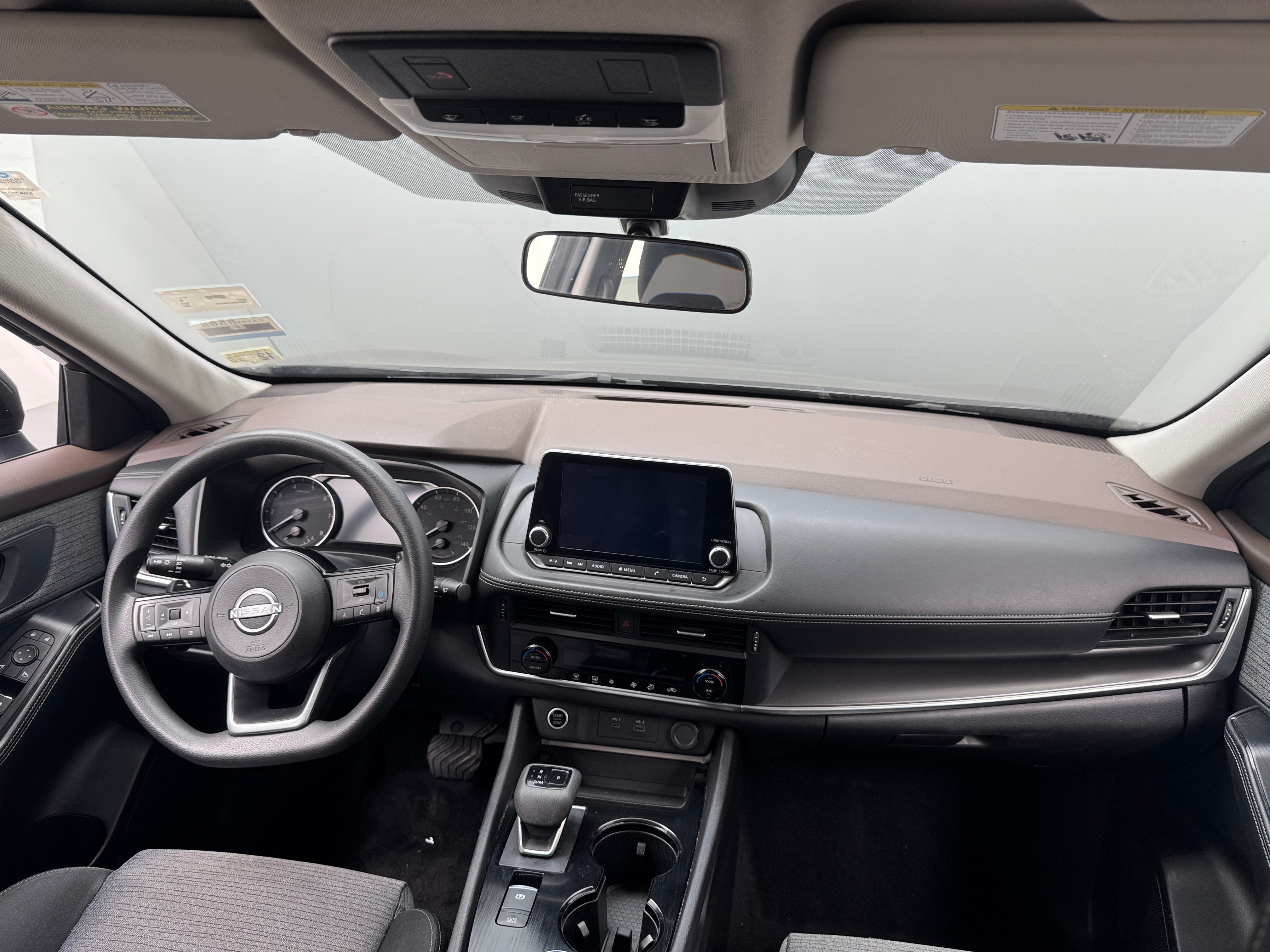 2023 Nissan Rogue SV 3
