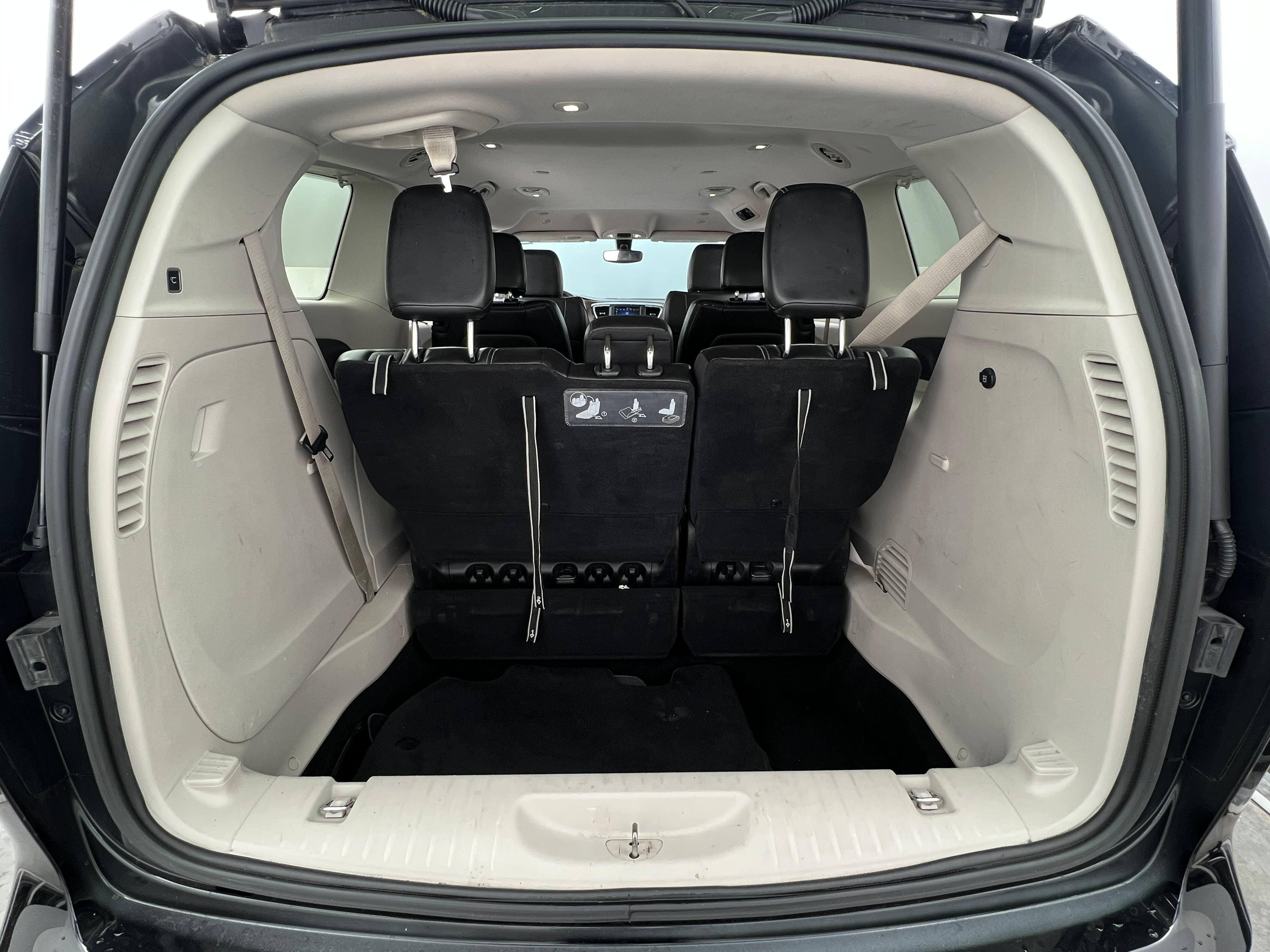 2020 Chrysler Voyager LXi 6