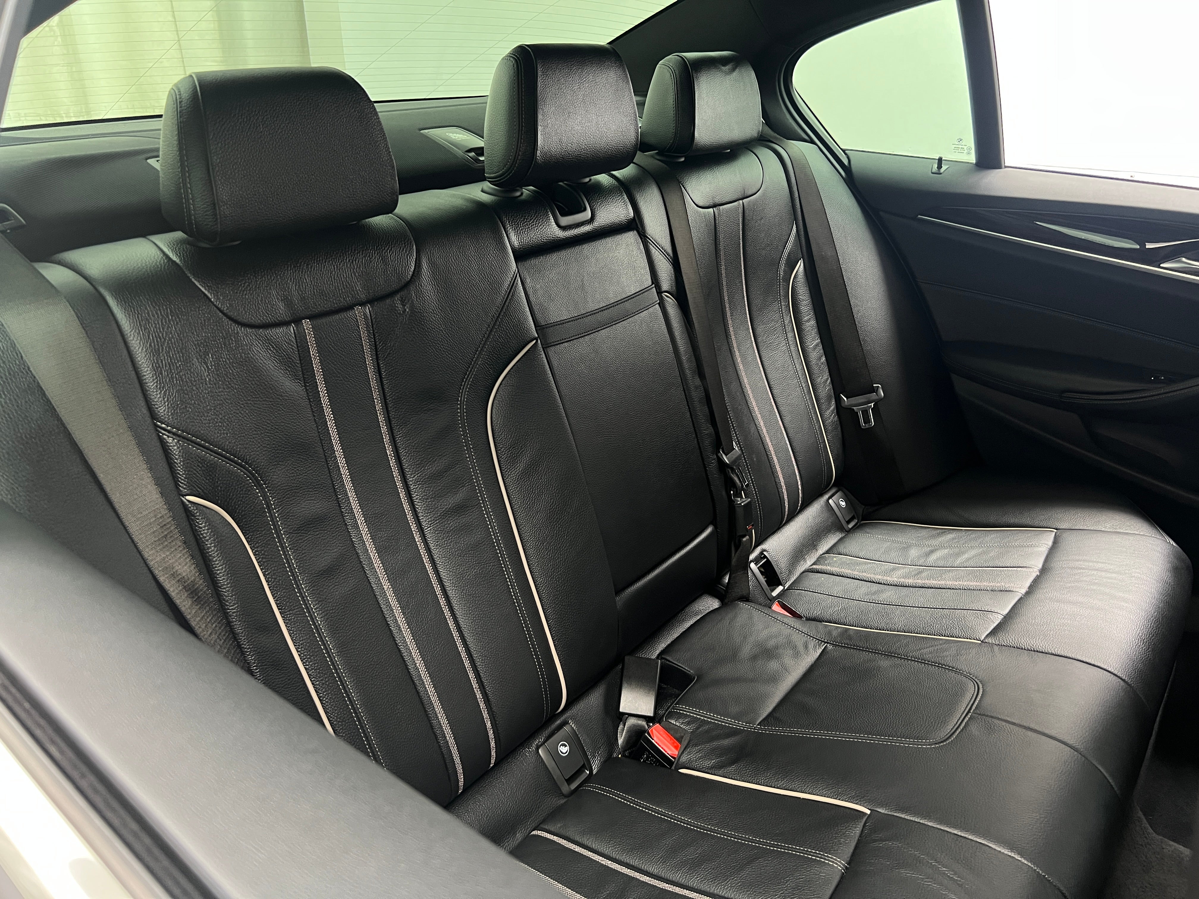 2018 BMW 5 Series 530e xDrive iPerformance 5