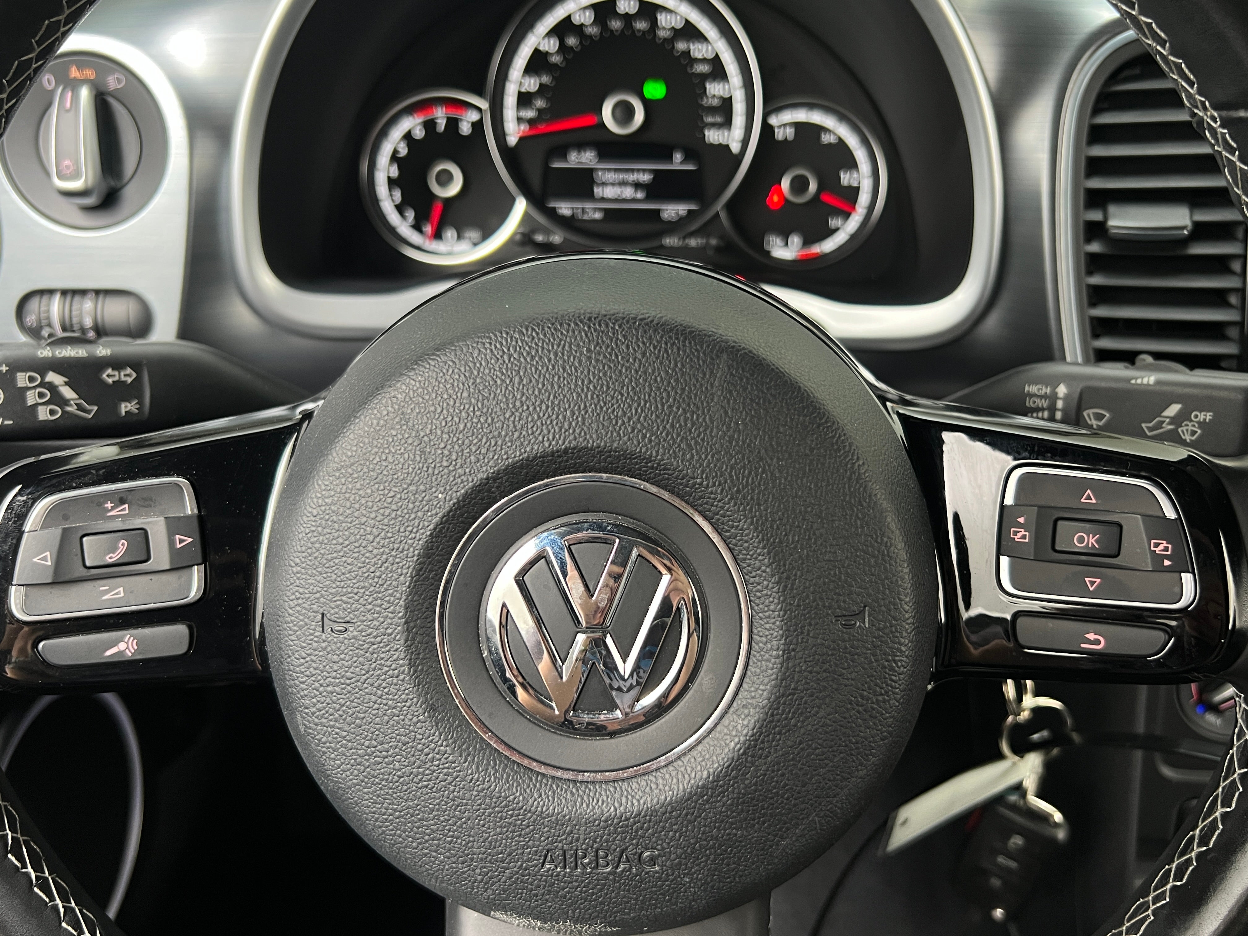 2016 Volkswagen Beetle Denim 5