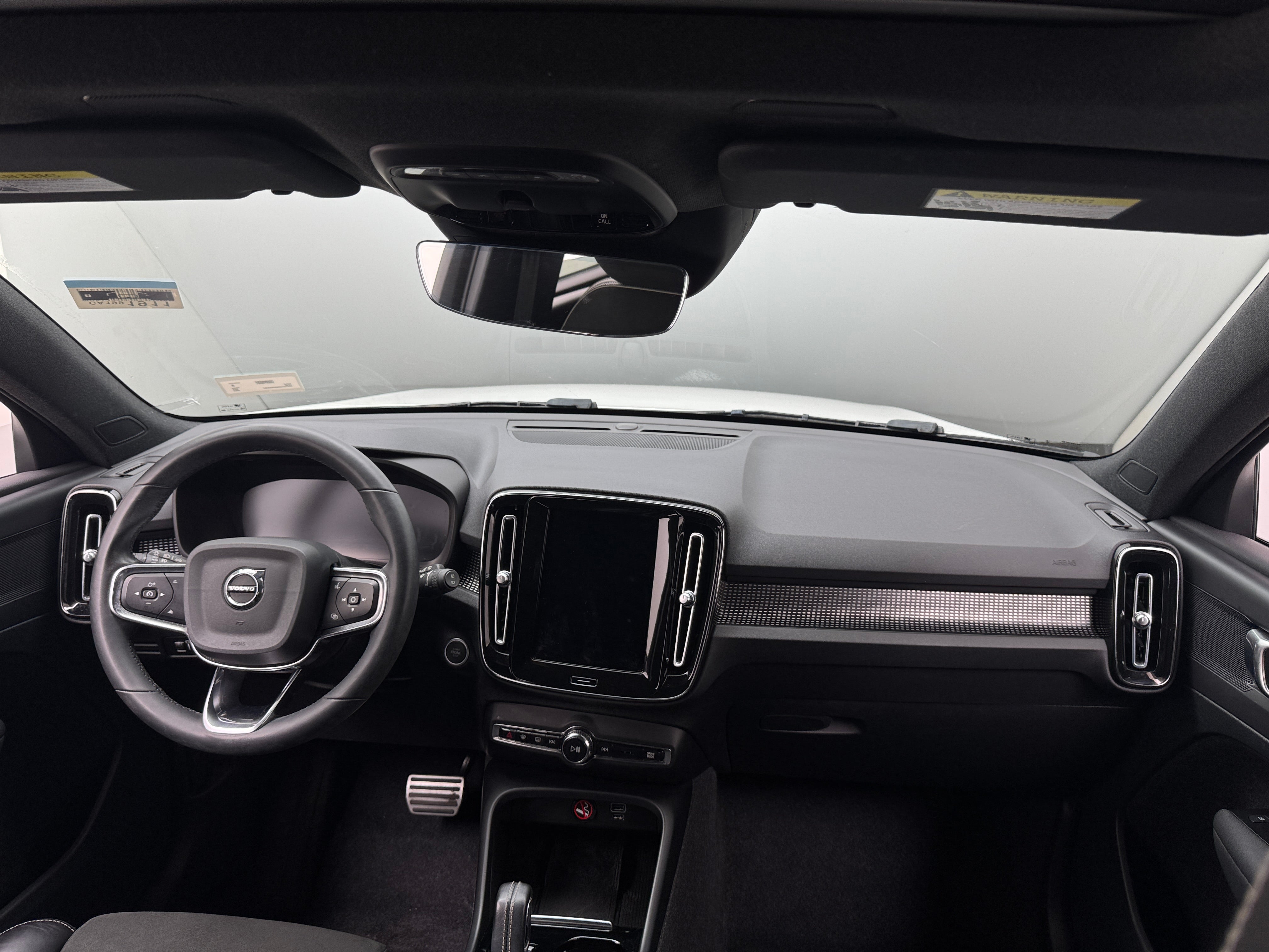 2022 Volvo XC40 T5 R-Design 3