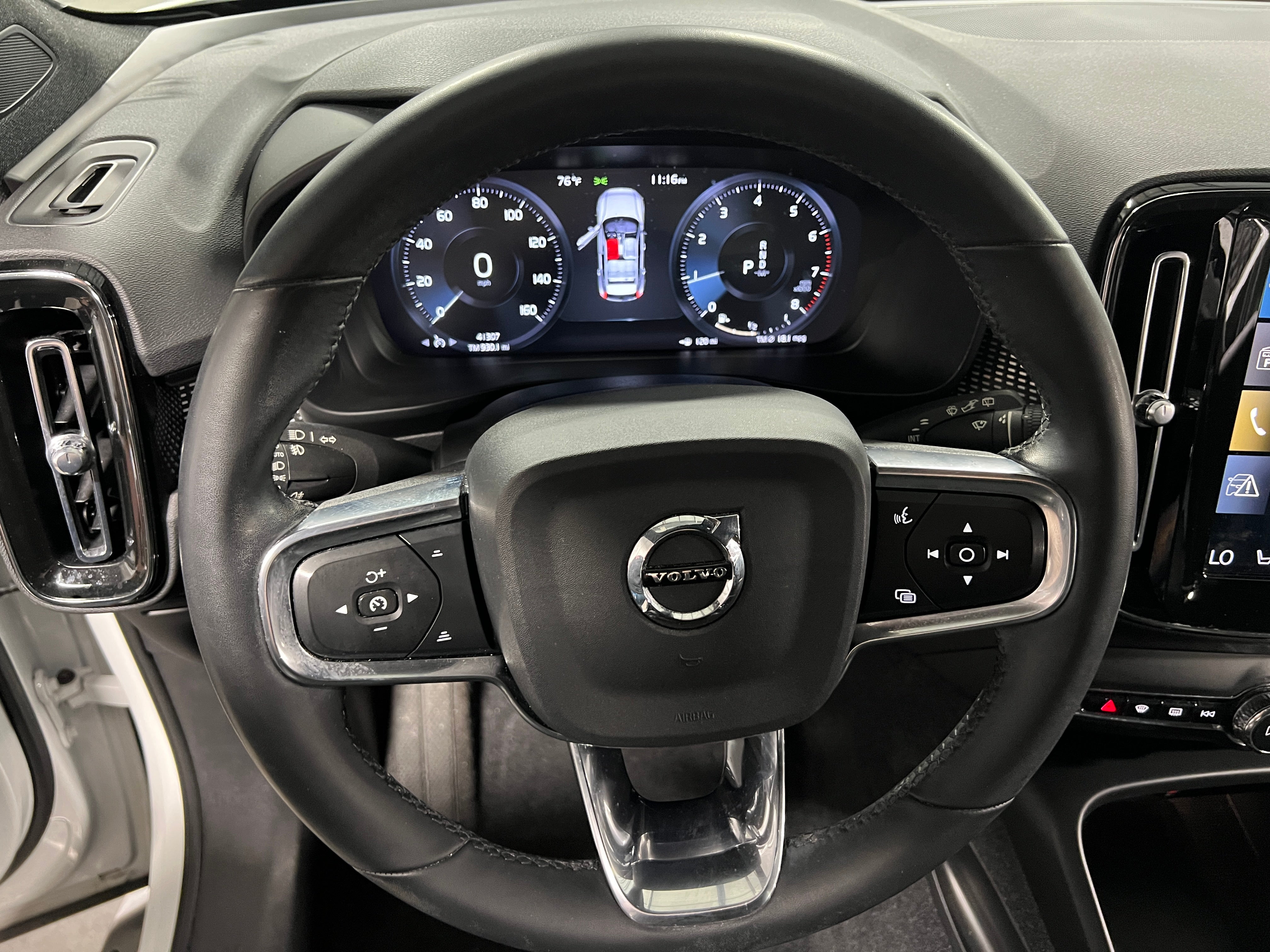 2022 Volvo XC40 T5 R-Design 5