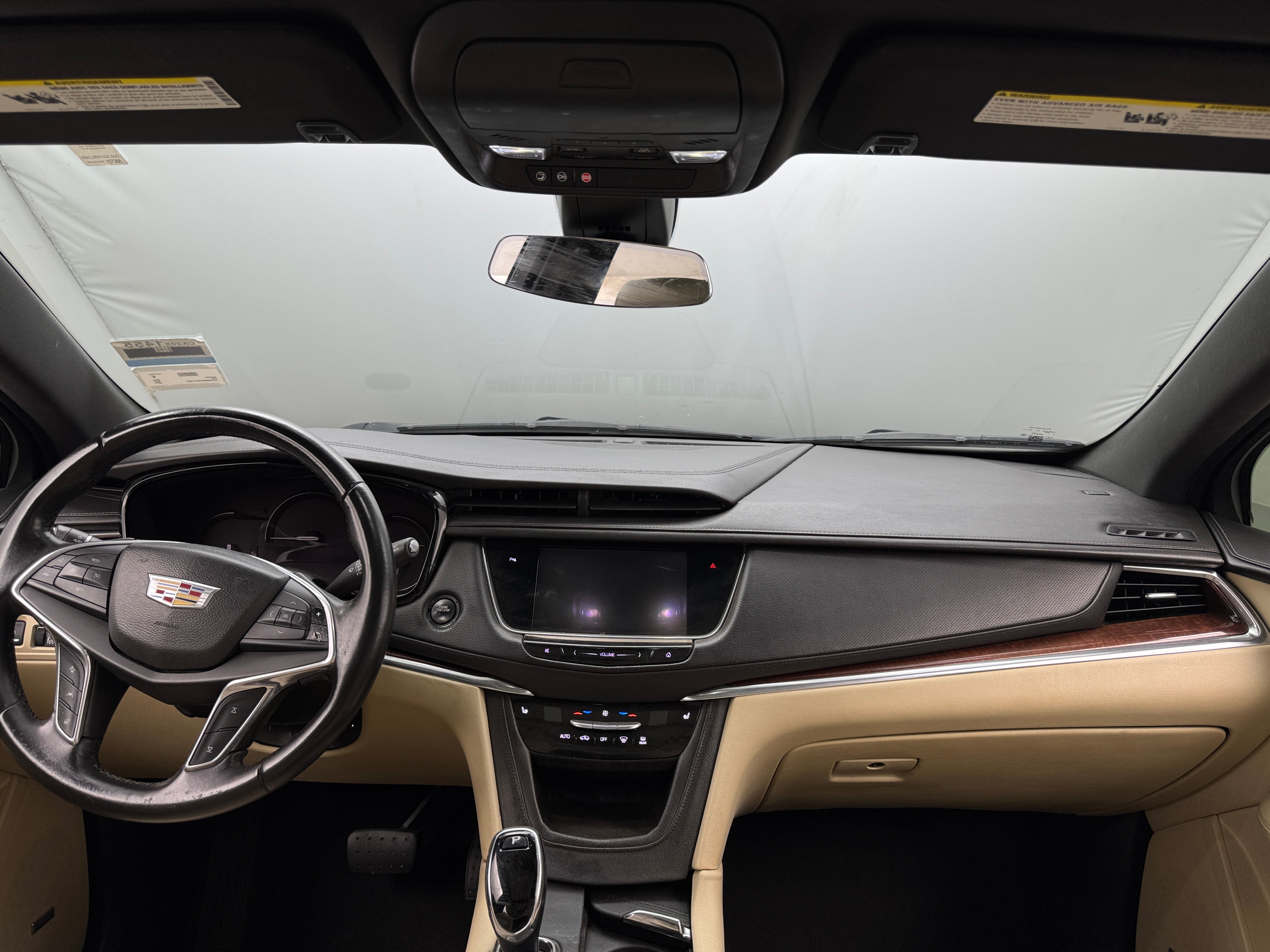 2017 Cadillac XT5 Luxury 2