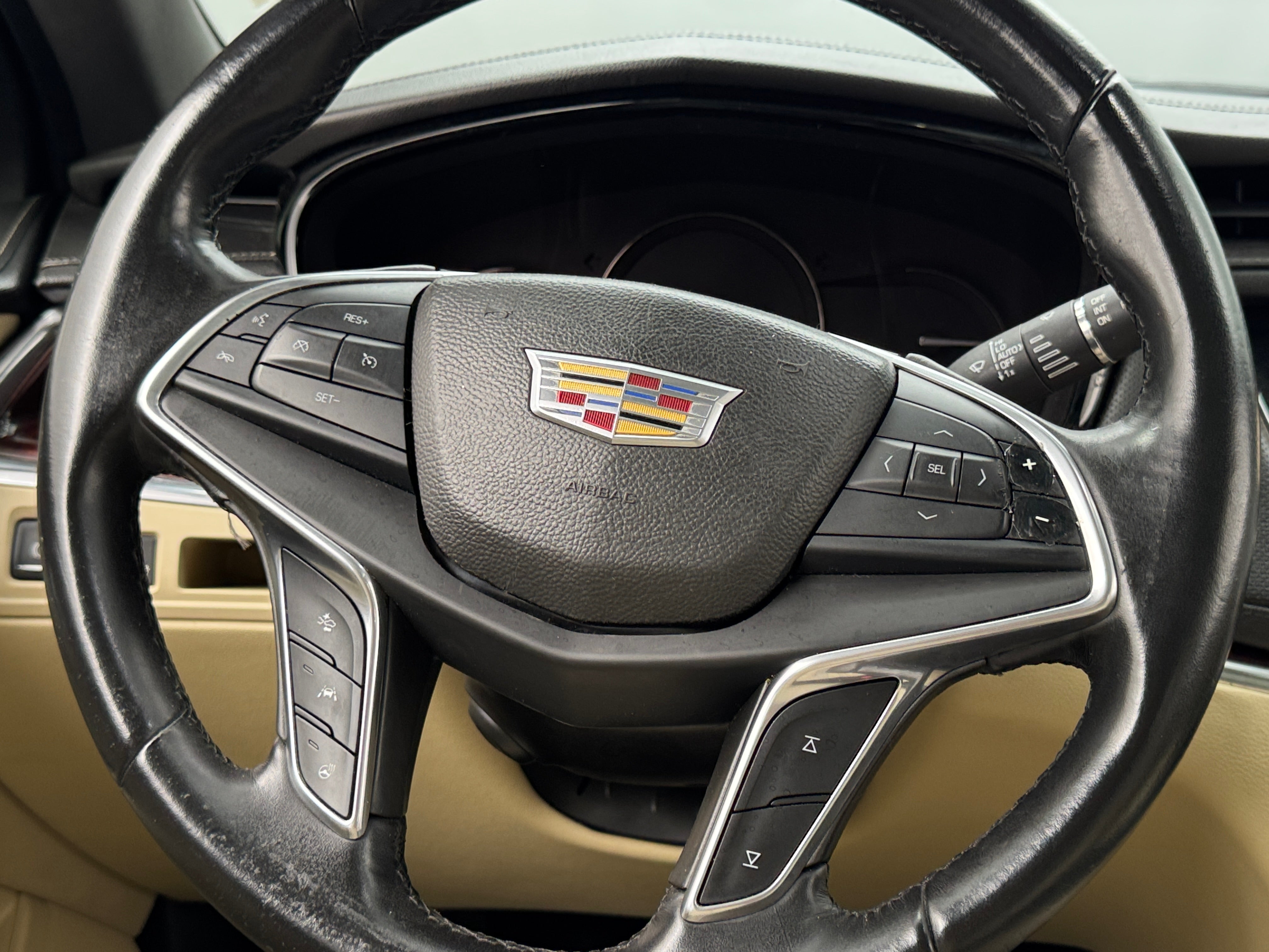 2017 Cadillac XT5 Luxury 4