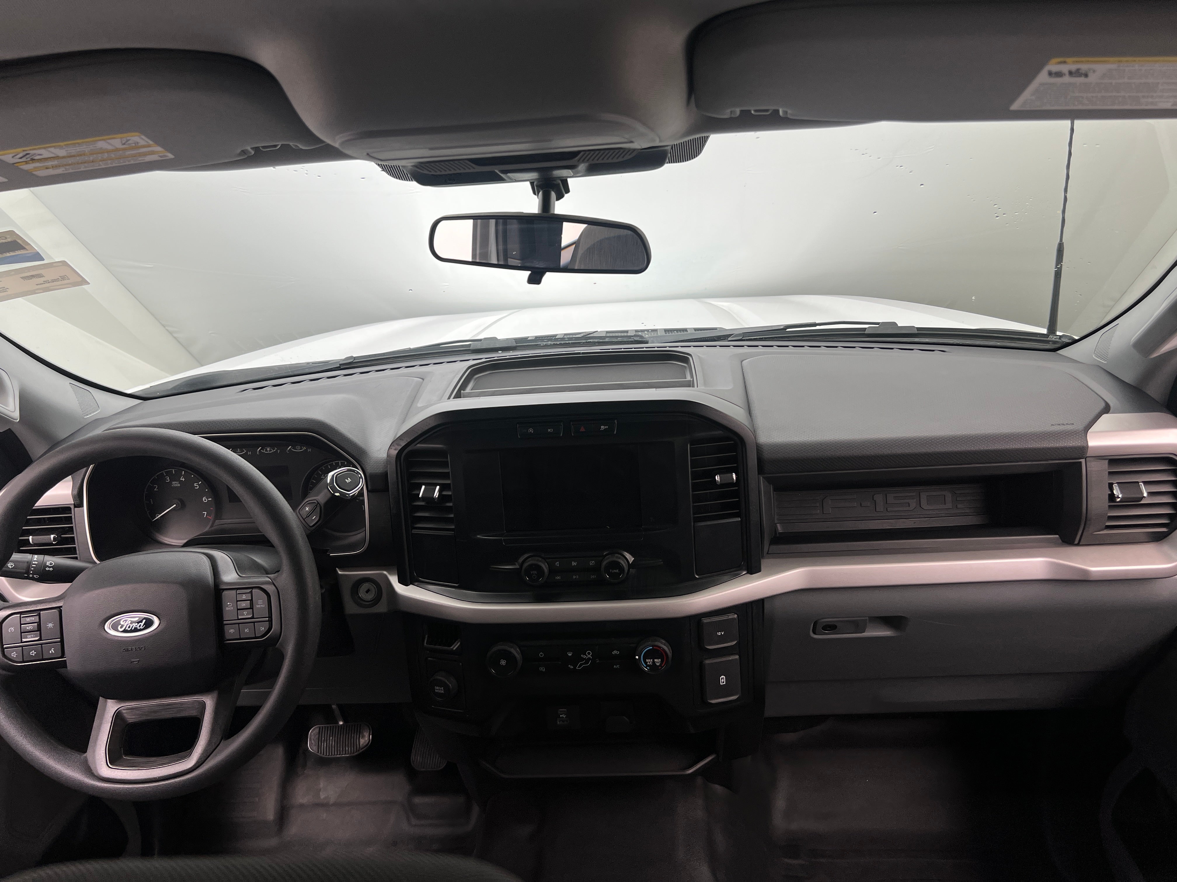 2023 Ford Econoline E-150 3