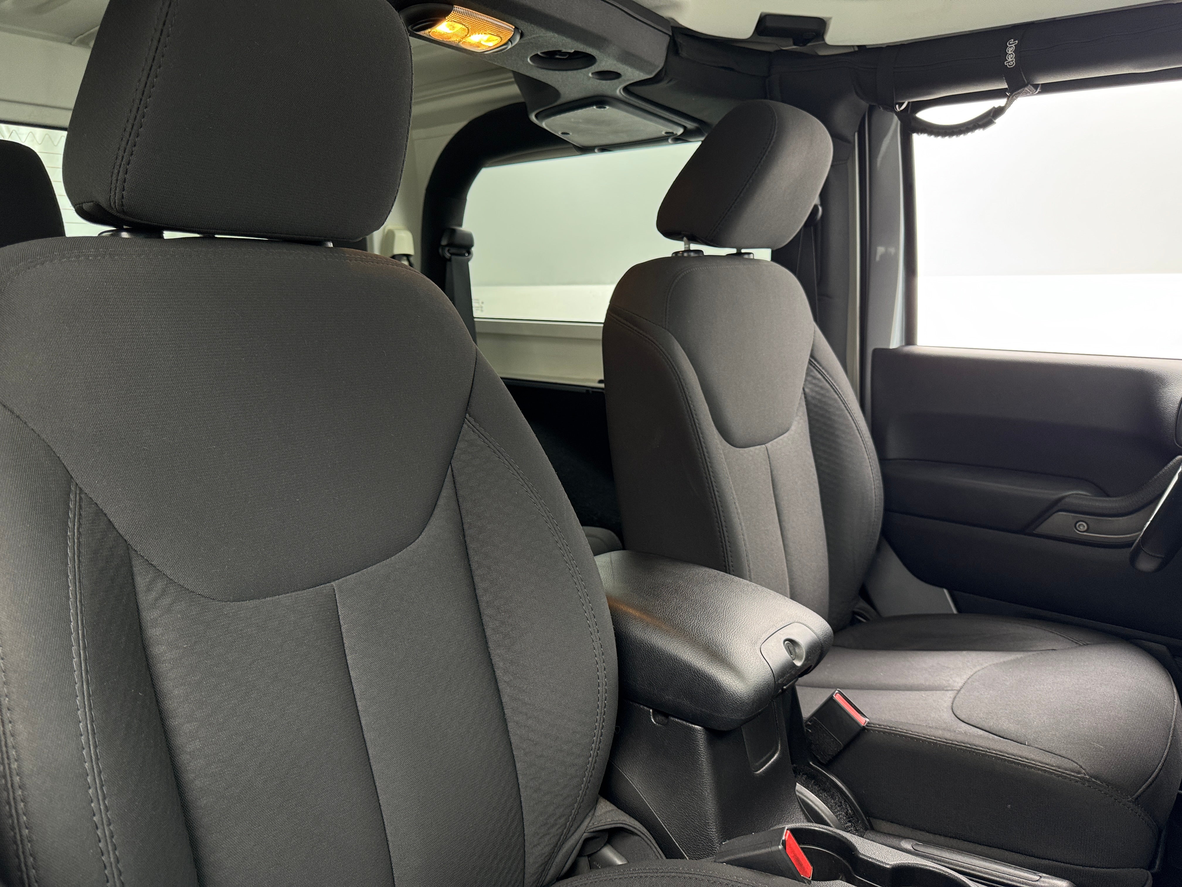 2015 Jeep Wrangler Sport 2