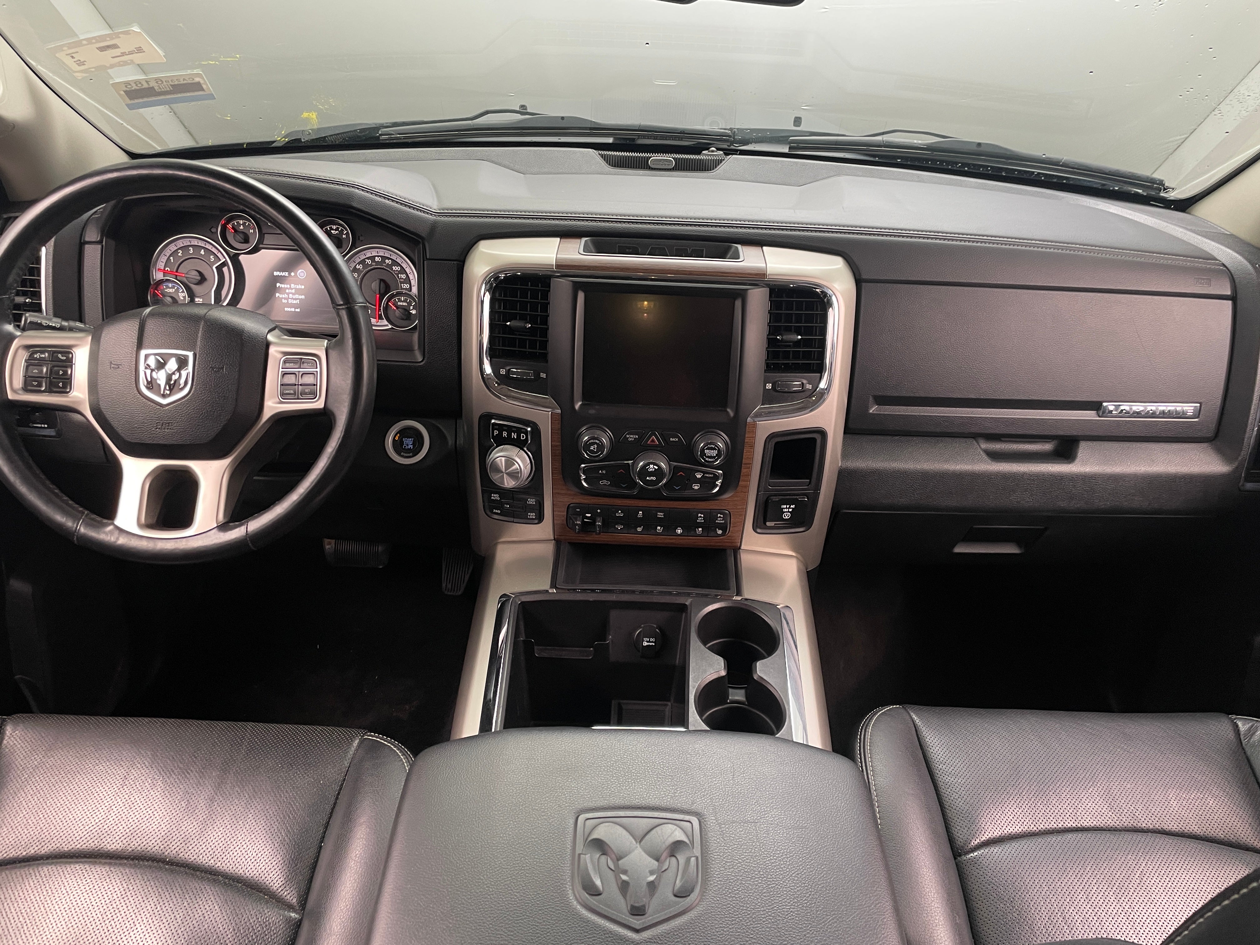 2015 RAM 1500 Laramie 2