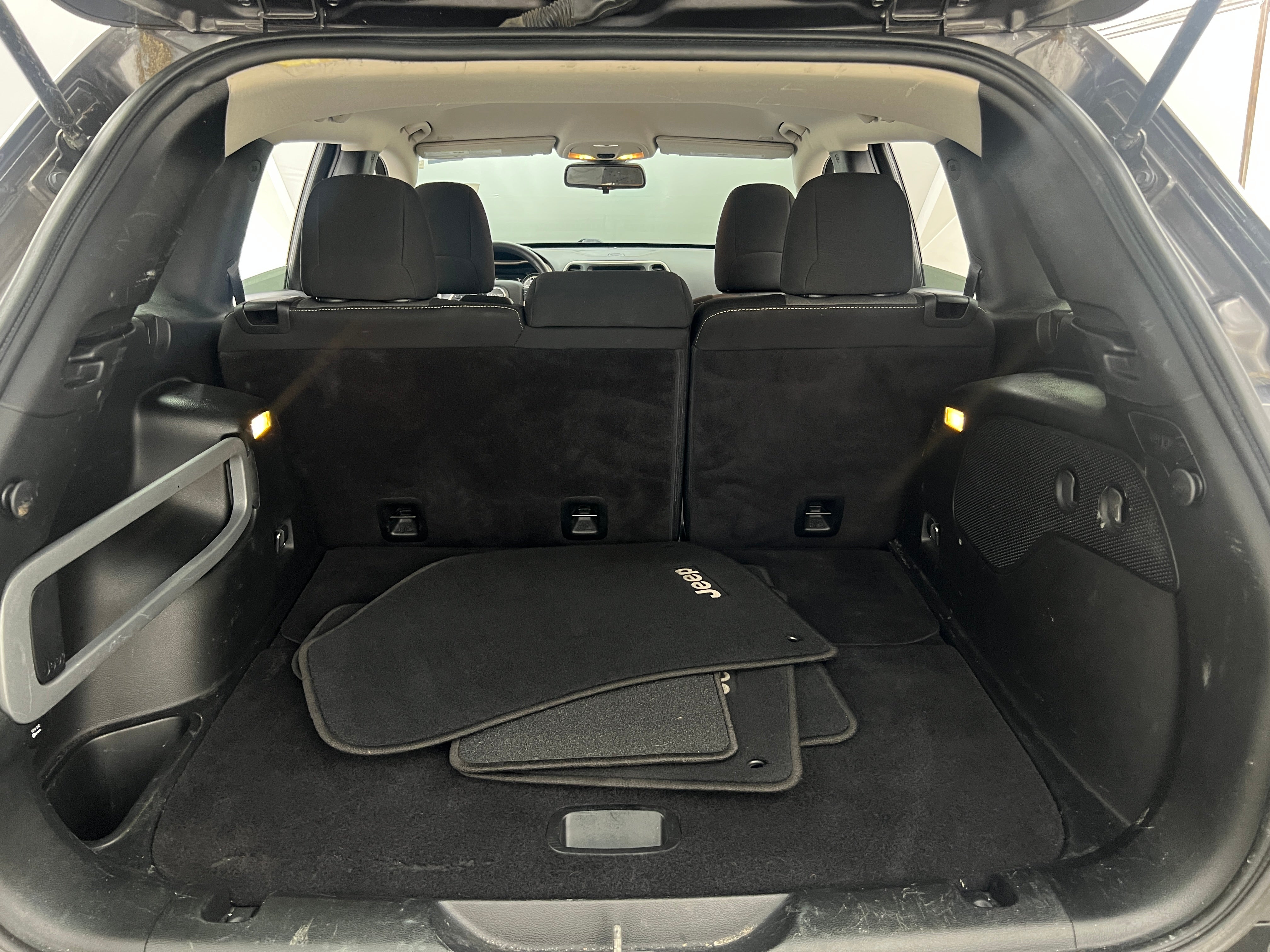2018 Jeep Cherokee Latitude 7