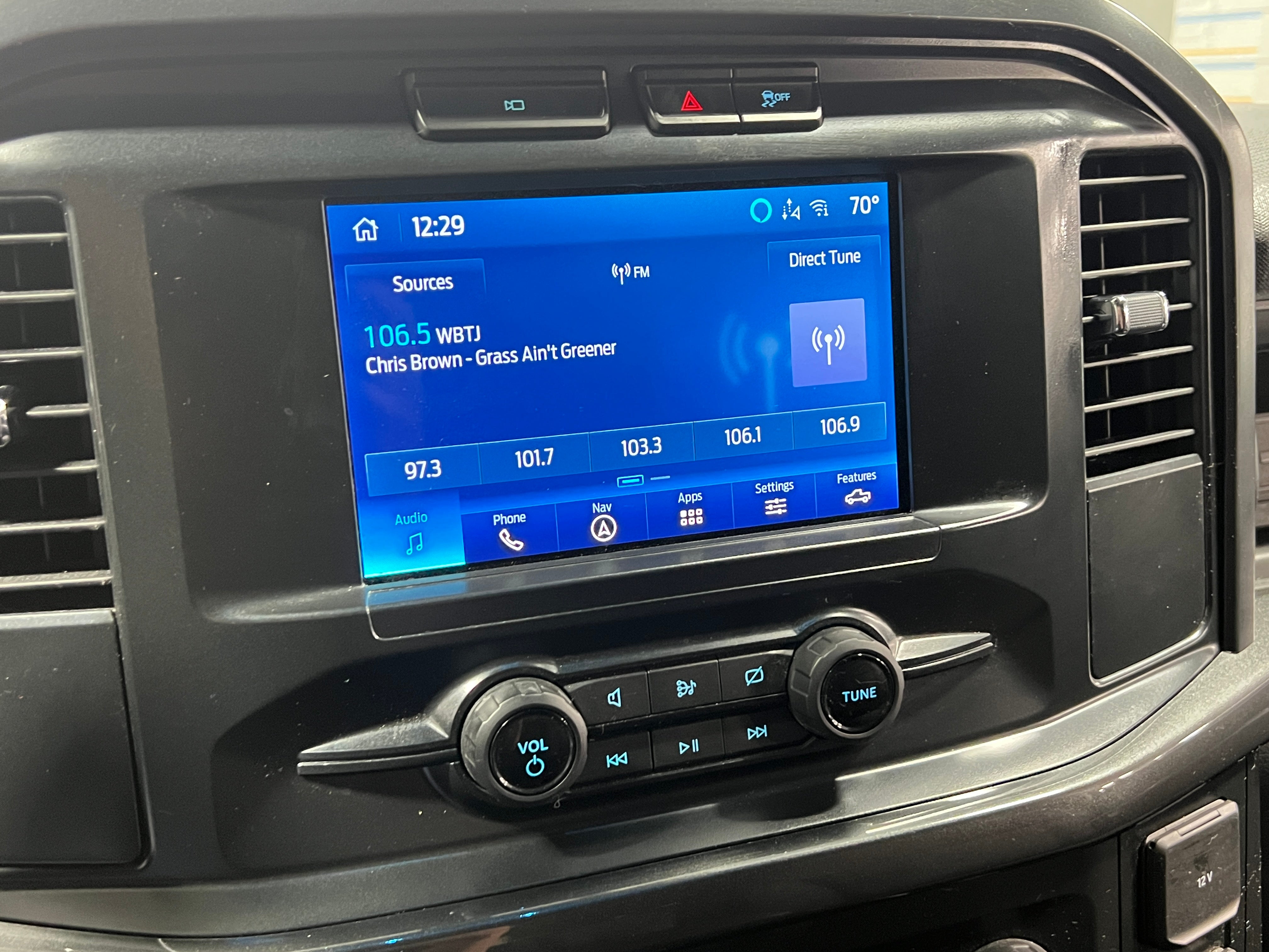 2022 Ford Econoline E-150 4
