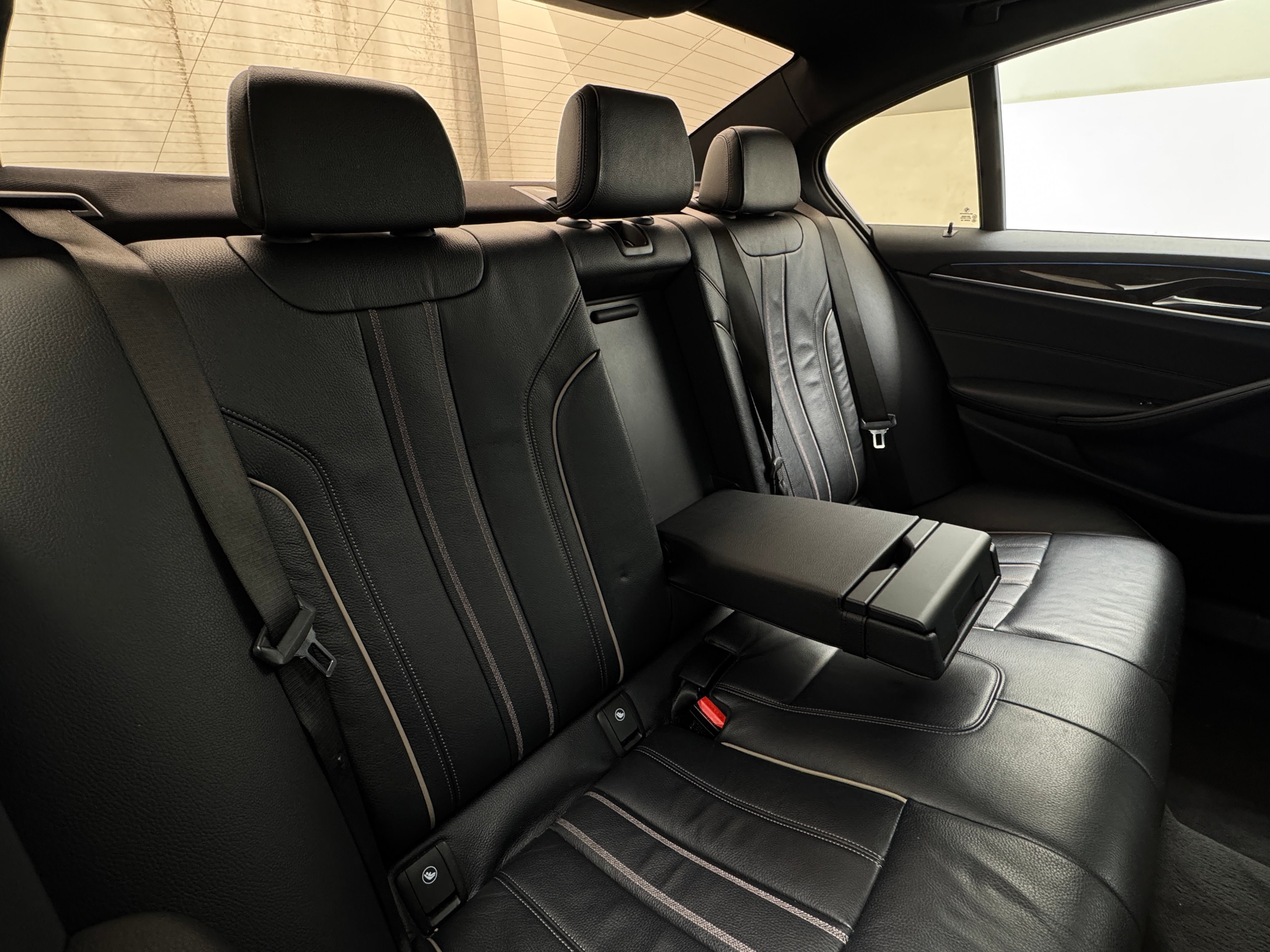 2018 BMW 5 Series 530e xDrive iPerformance 5