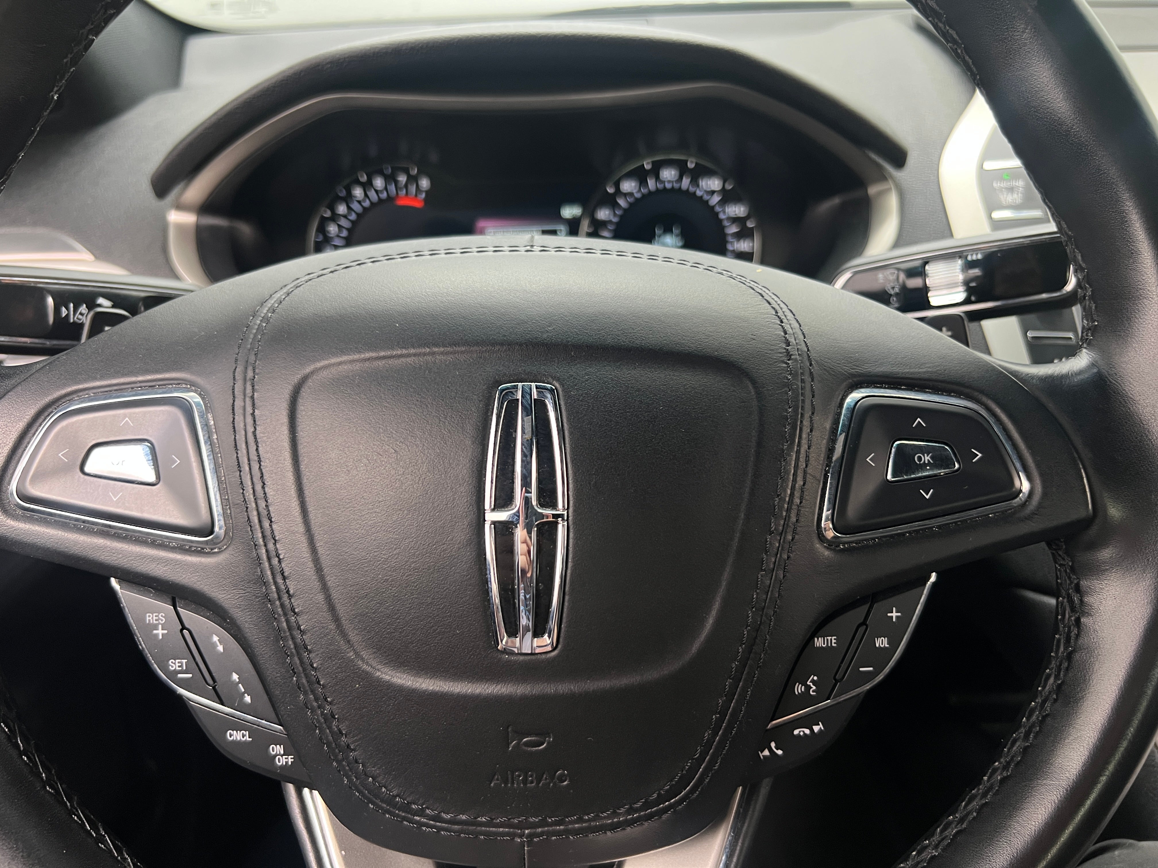 2020 Lincoln MKZ Base 5