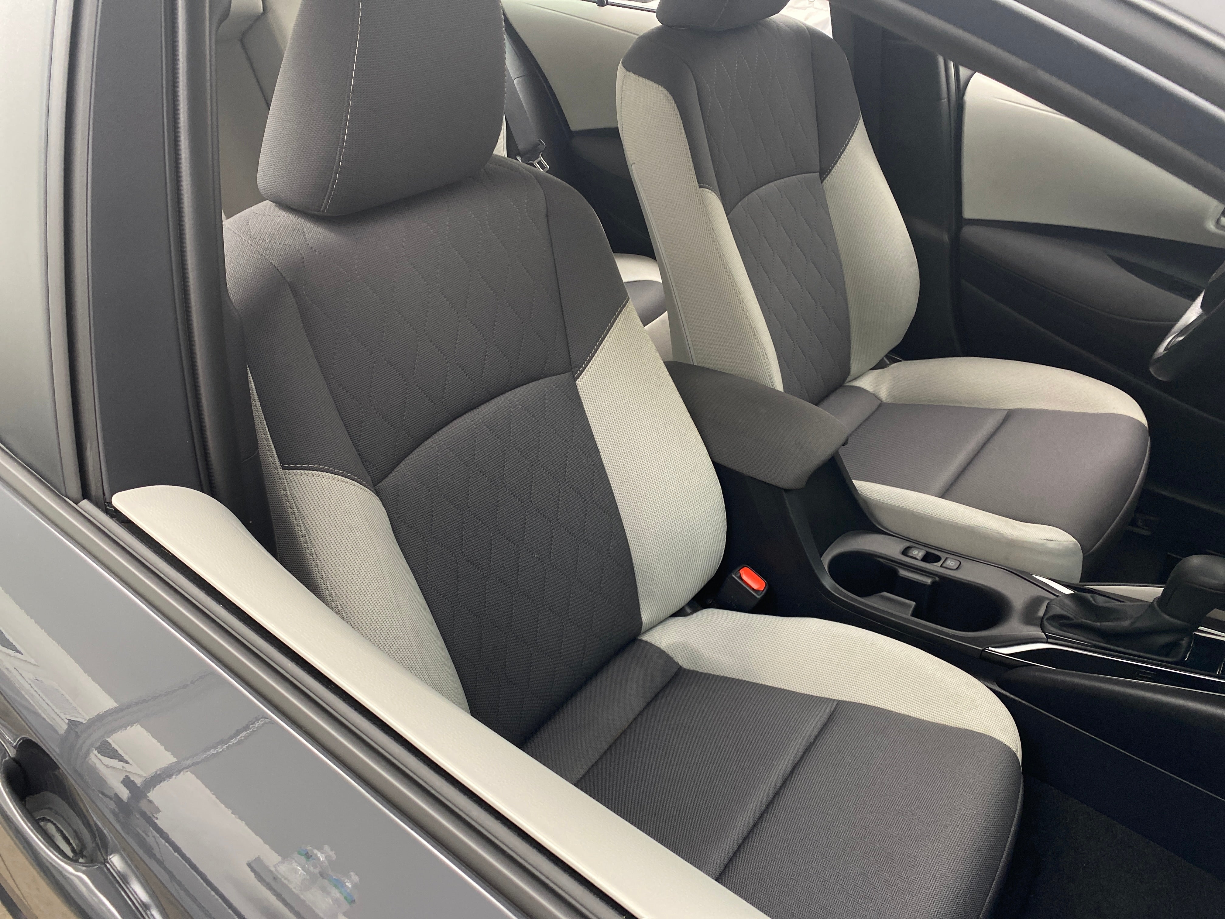 2025 Toyota Corolla LE 2