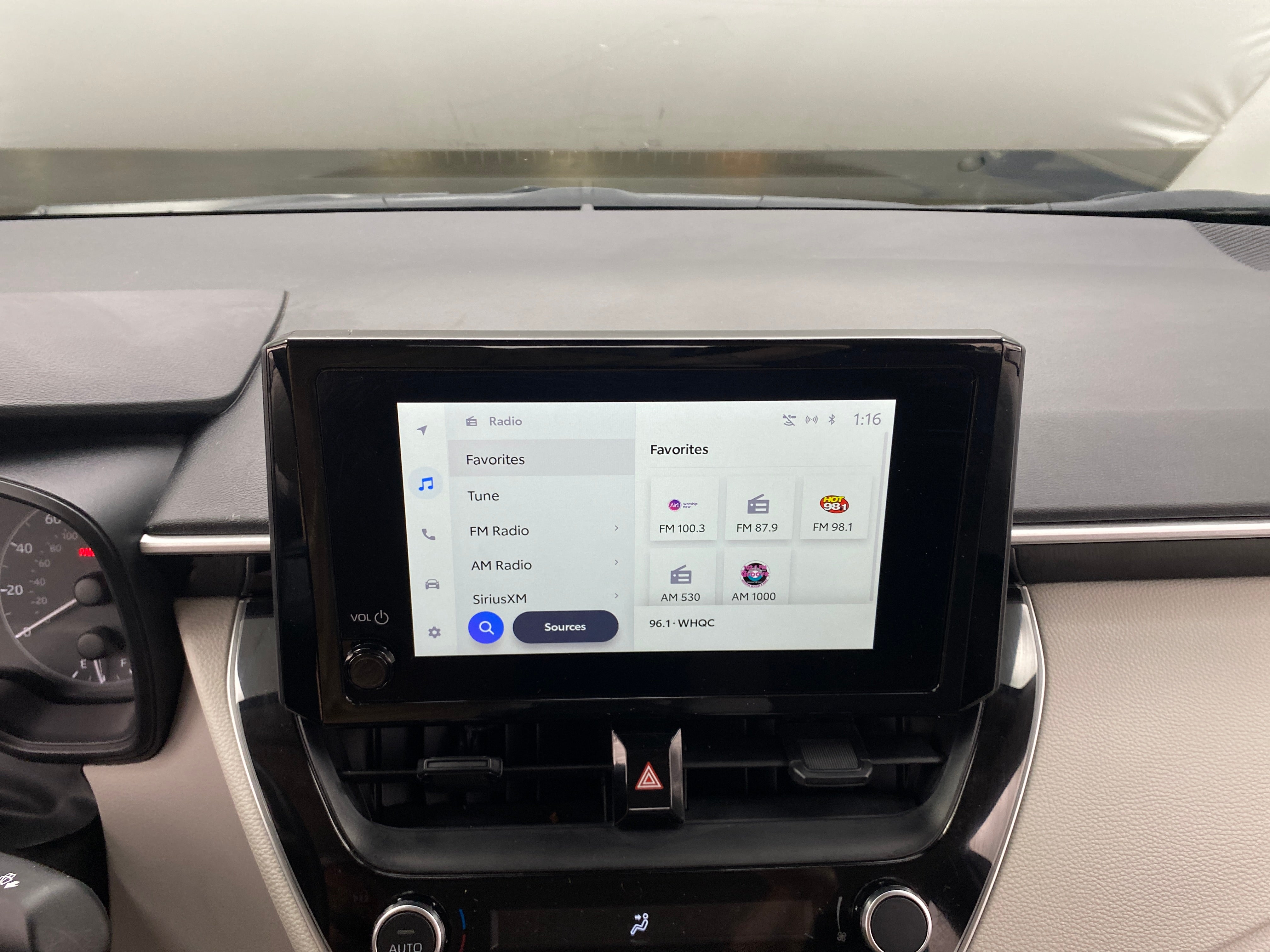 2025 Toyota Corolla LE 4