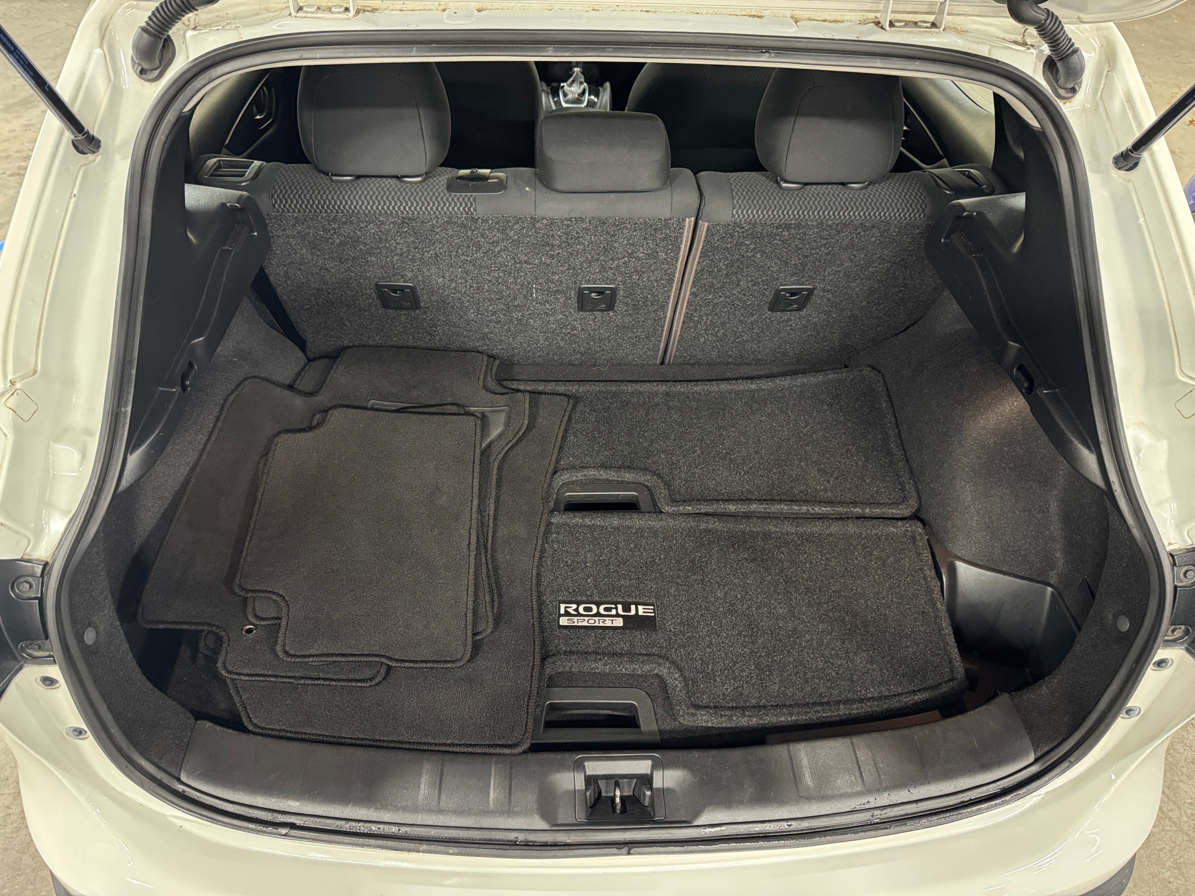 2019 Nissan Rogue Sport S 7