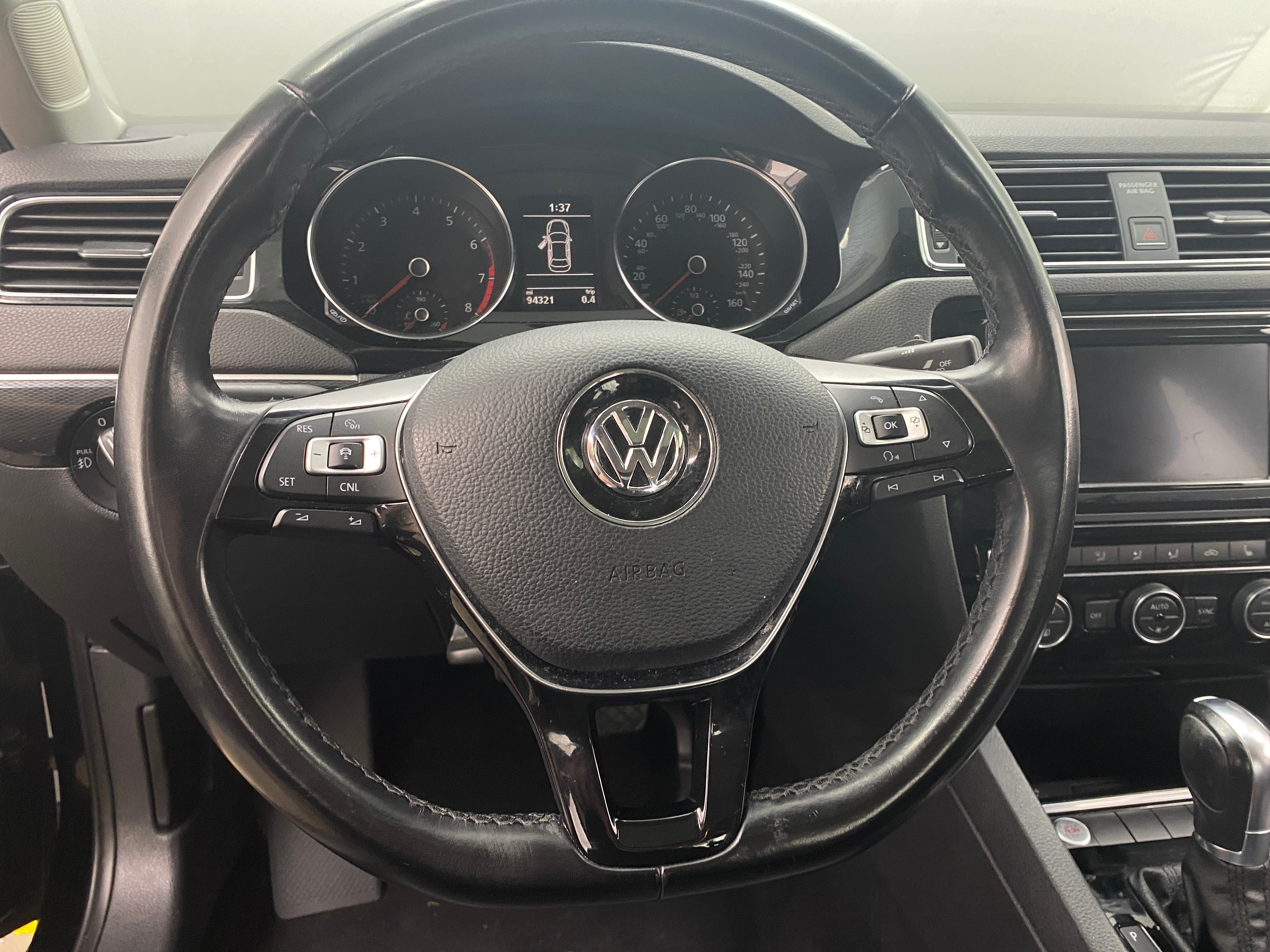 2017 Volkswagen Jetta SEL 5
