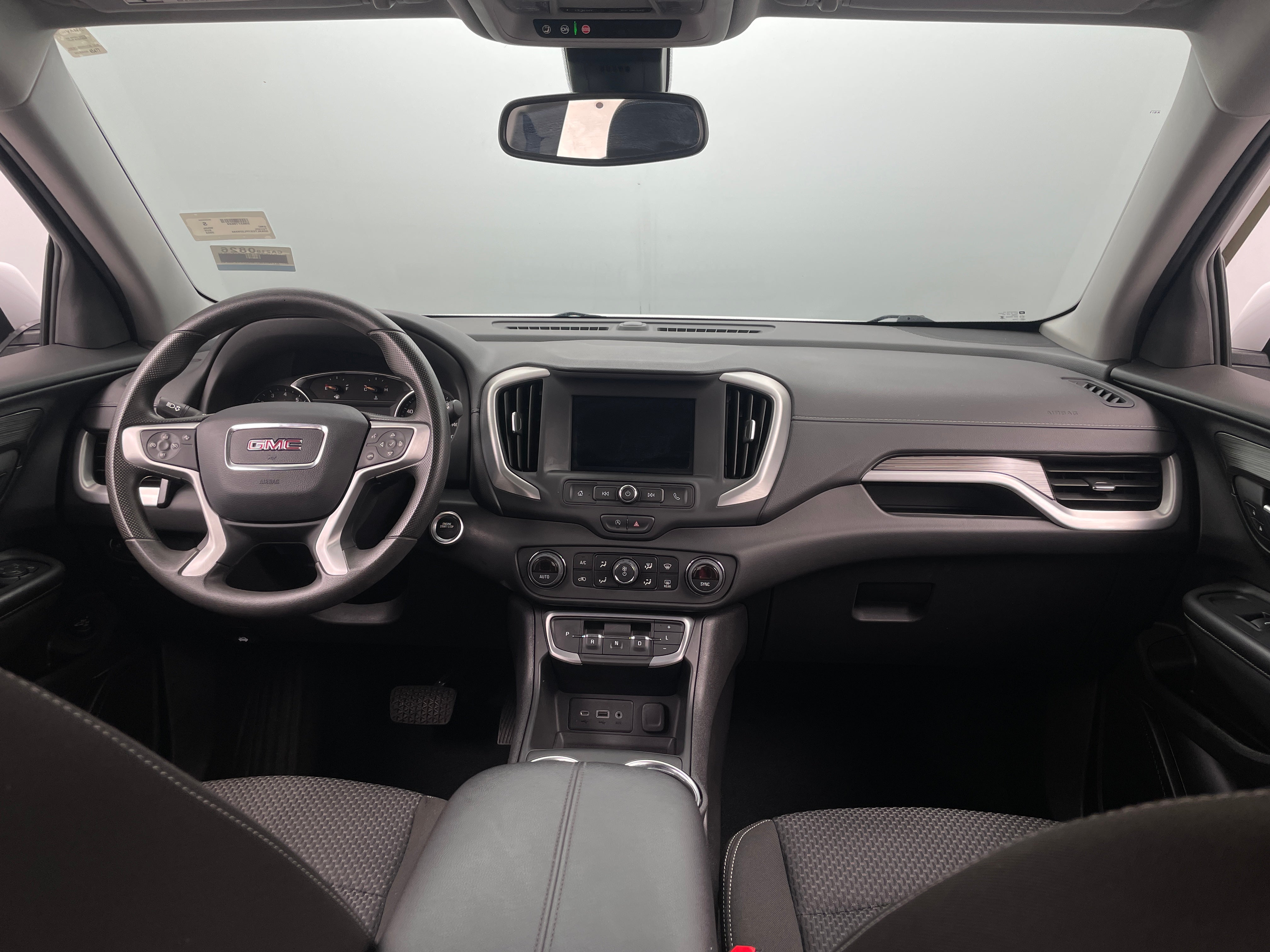 2023 GMC Terrain SLE 3
